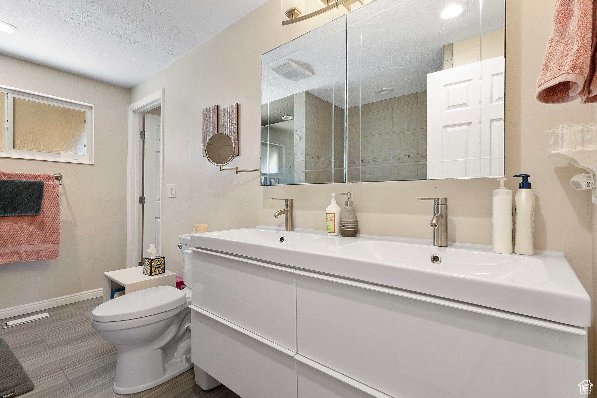 EASTVIEW - Residential