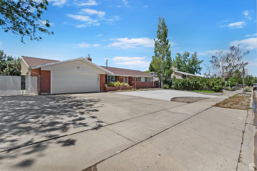 Beautifully updated throughout, this turnkey 5-bedroom, 2-bathroom home is located in a sought-after Murray neighborhood. Enjoy a fresh, renovated interior that's been thoughtfully upgraded with modern finishes and a clean, inviting design. The fully finished mother-in-law basement offers incredible flexibility, perfect for extended family, guests, or rental income. Conveniently located near shopping, dining, and parks. Schedule your private showing today!