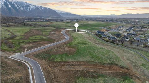 Tiny photo for 2254 S VALLEY DR, Mapleton, UT 84664 (MLS # 2137163)