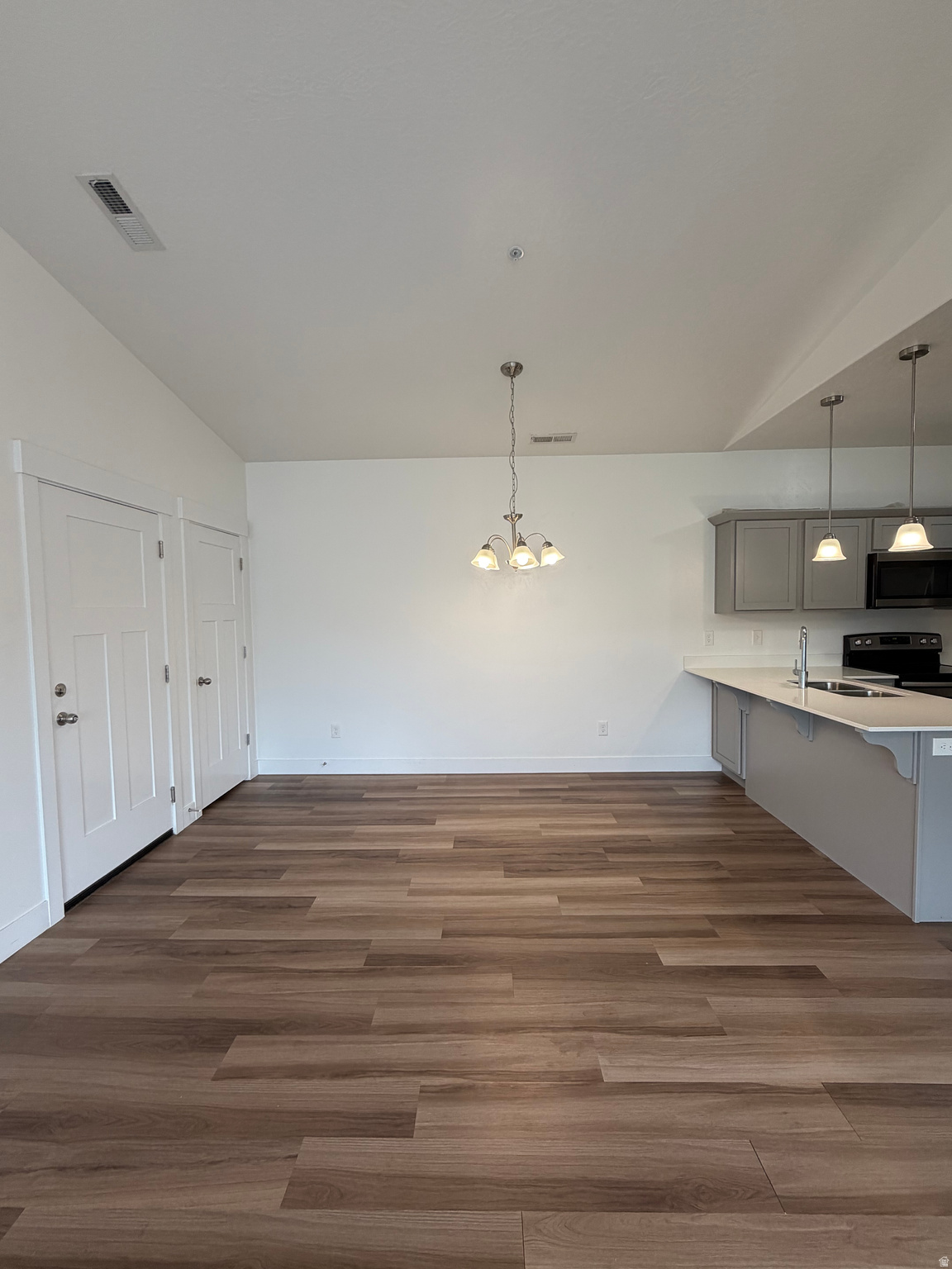 QUAIL HILL - Residential