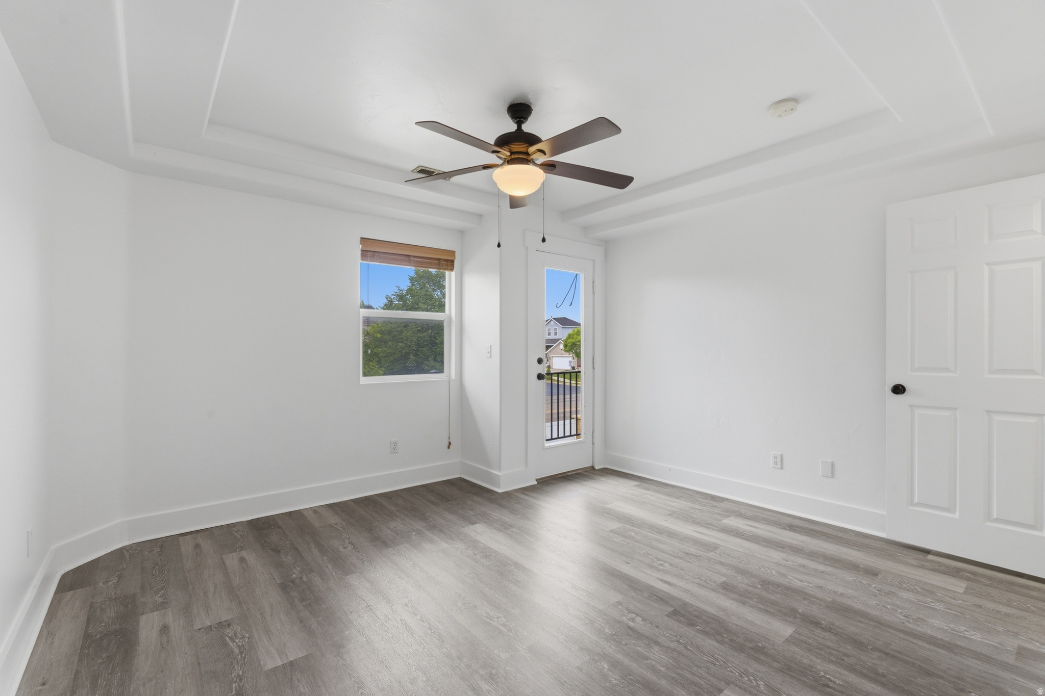 IVY SPRINGS CONDOMIN - Residential