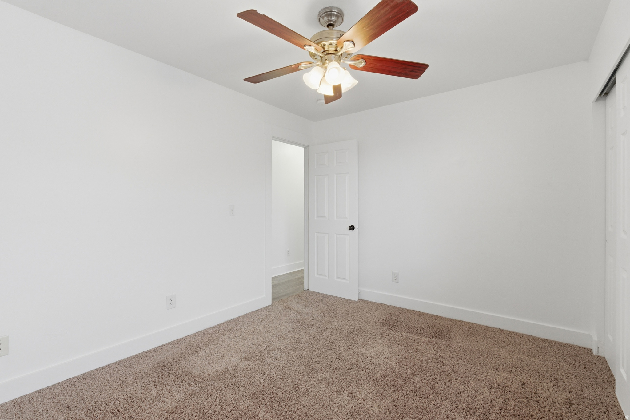 IVY SPRINGS CONDOMIN - Residential