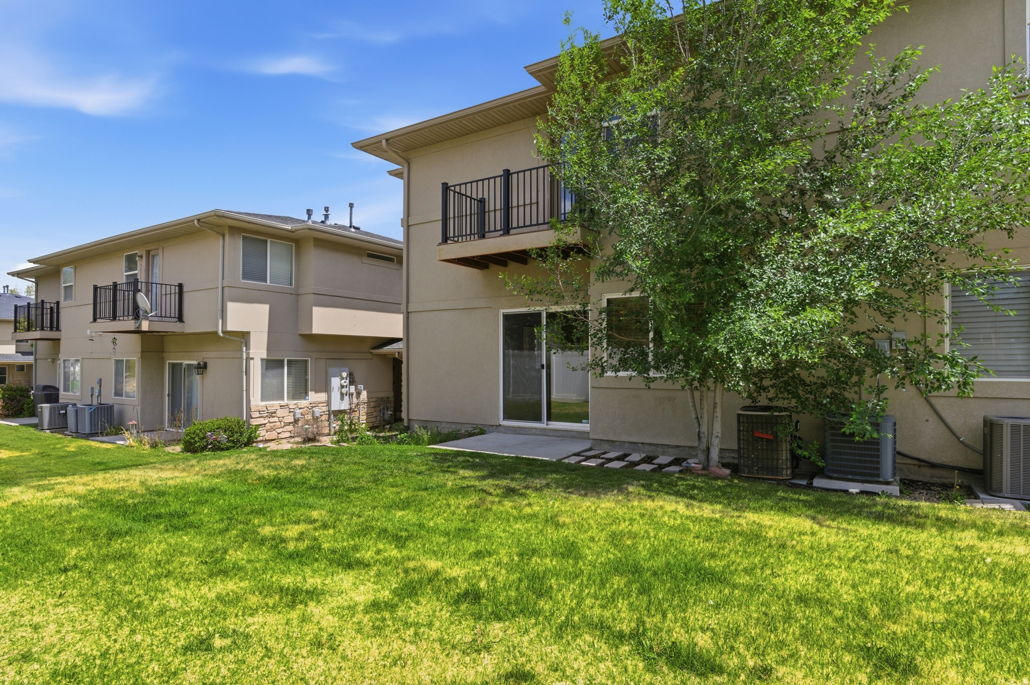 IVY SPRINGS CONDOMIN - Residential