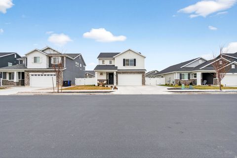 Tiny photo for 3268 S BOOTS WAY, Syracuse, UT 84075 (MLS # 2132744)