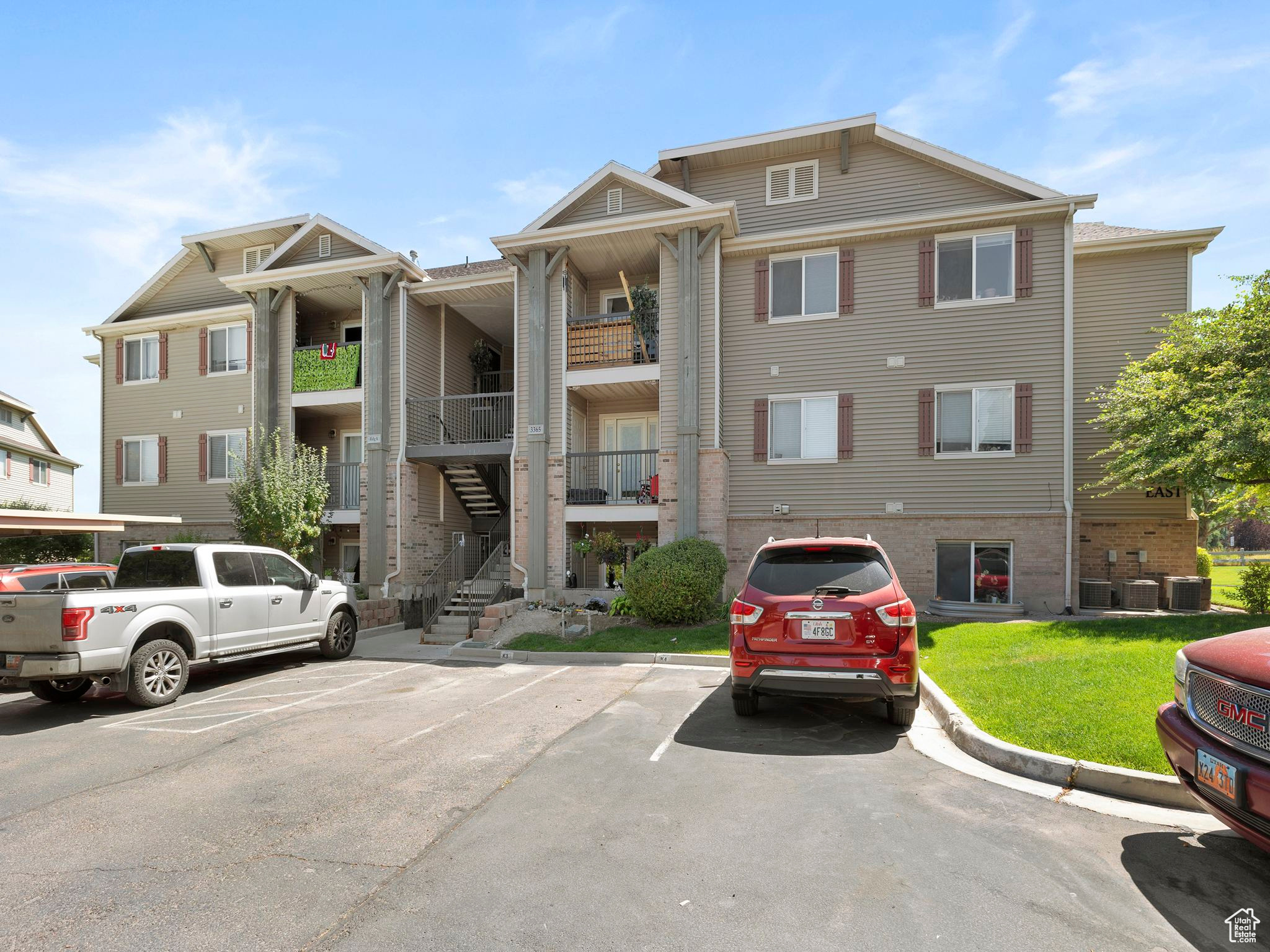WILLOW SPRINGS - Residential