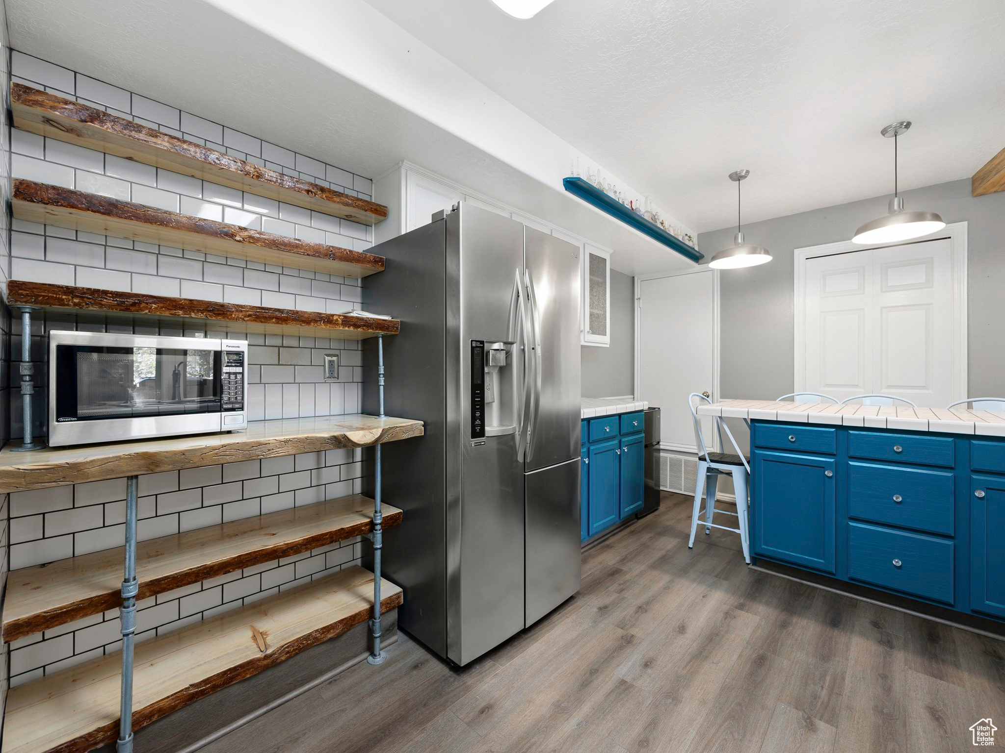 WILLOW SPRINGS - Residential