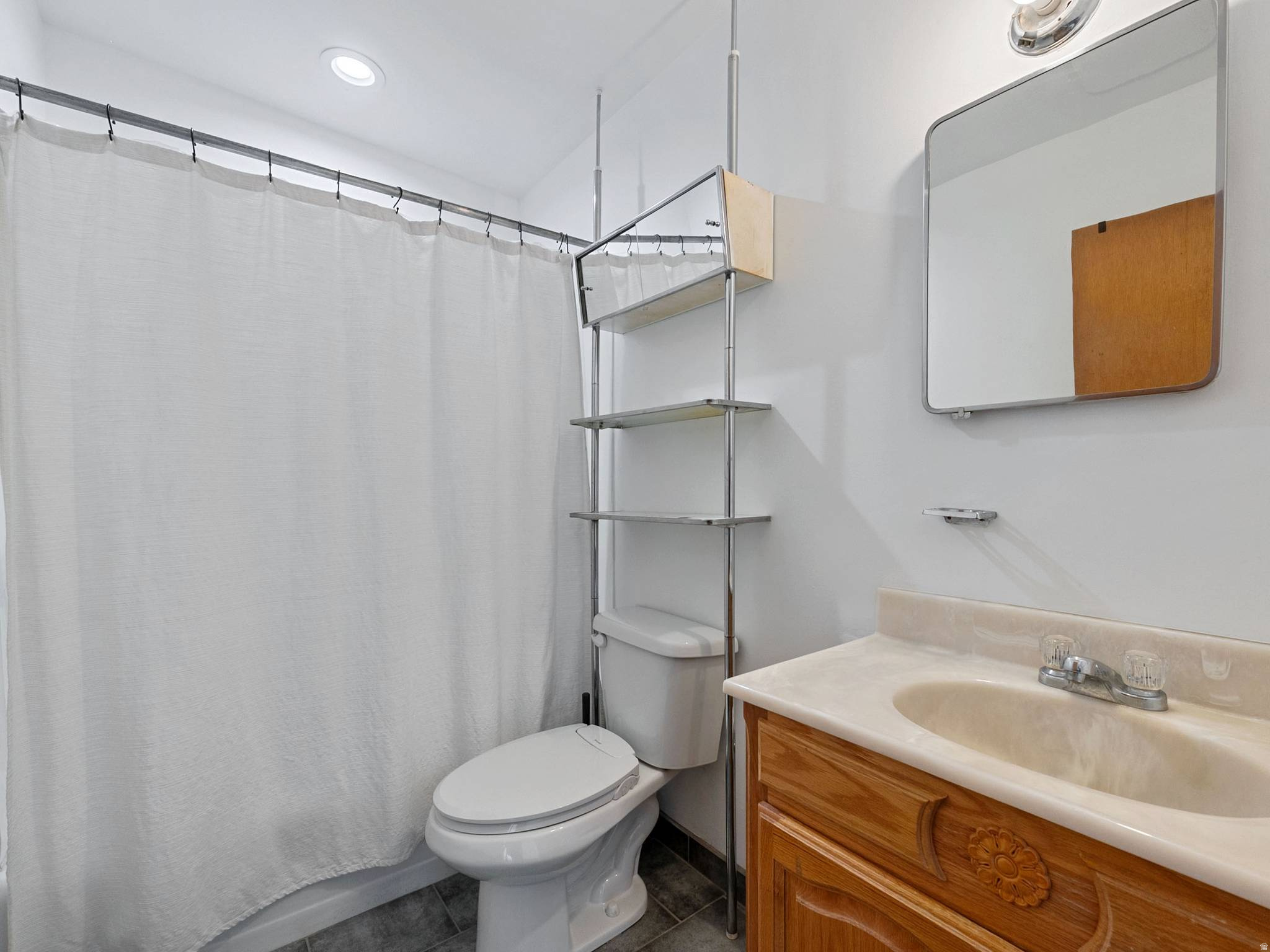 MIDVALE TERRACE - Residential