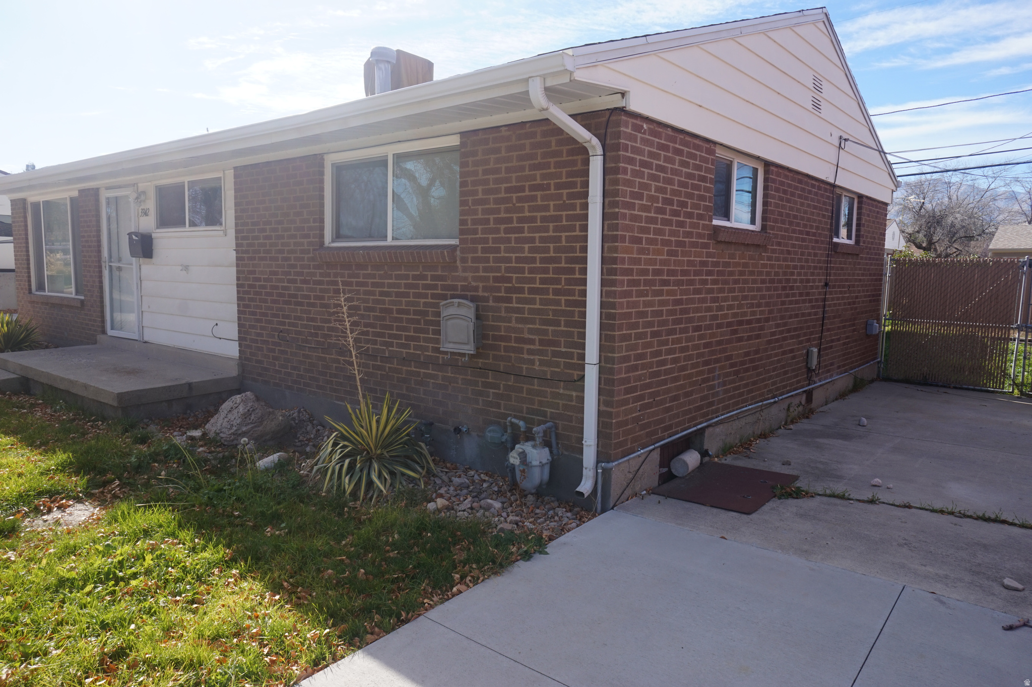 LAKE RIDGE - Residential