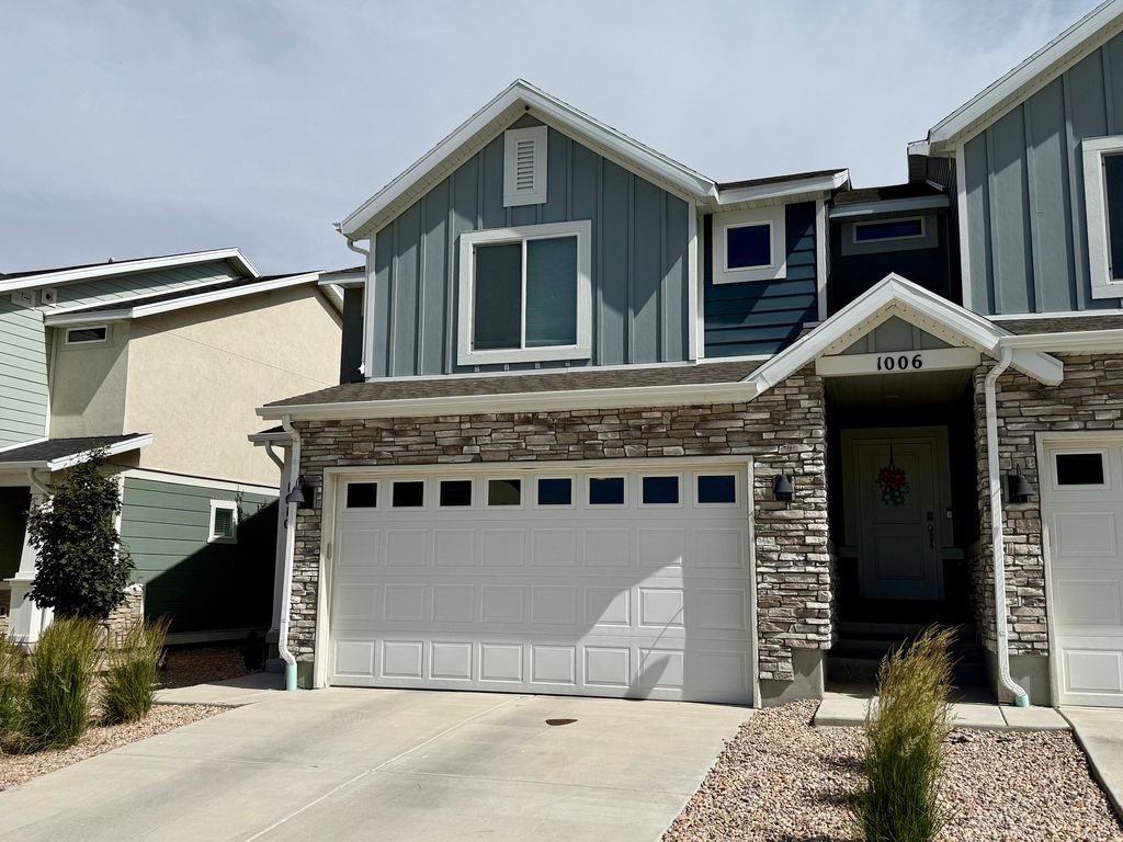 Photo of 1010 W FOX RUN AVE #83, Santaquin, UT 84655 (MLS # 2167255)