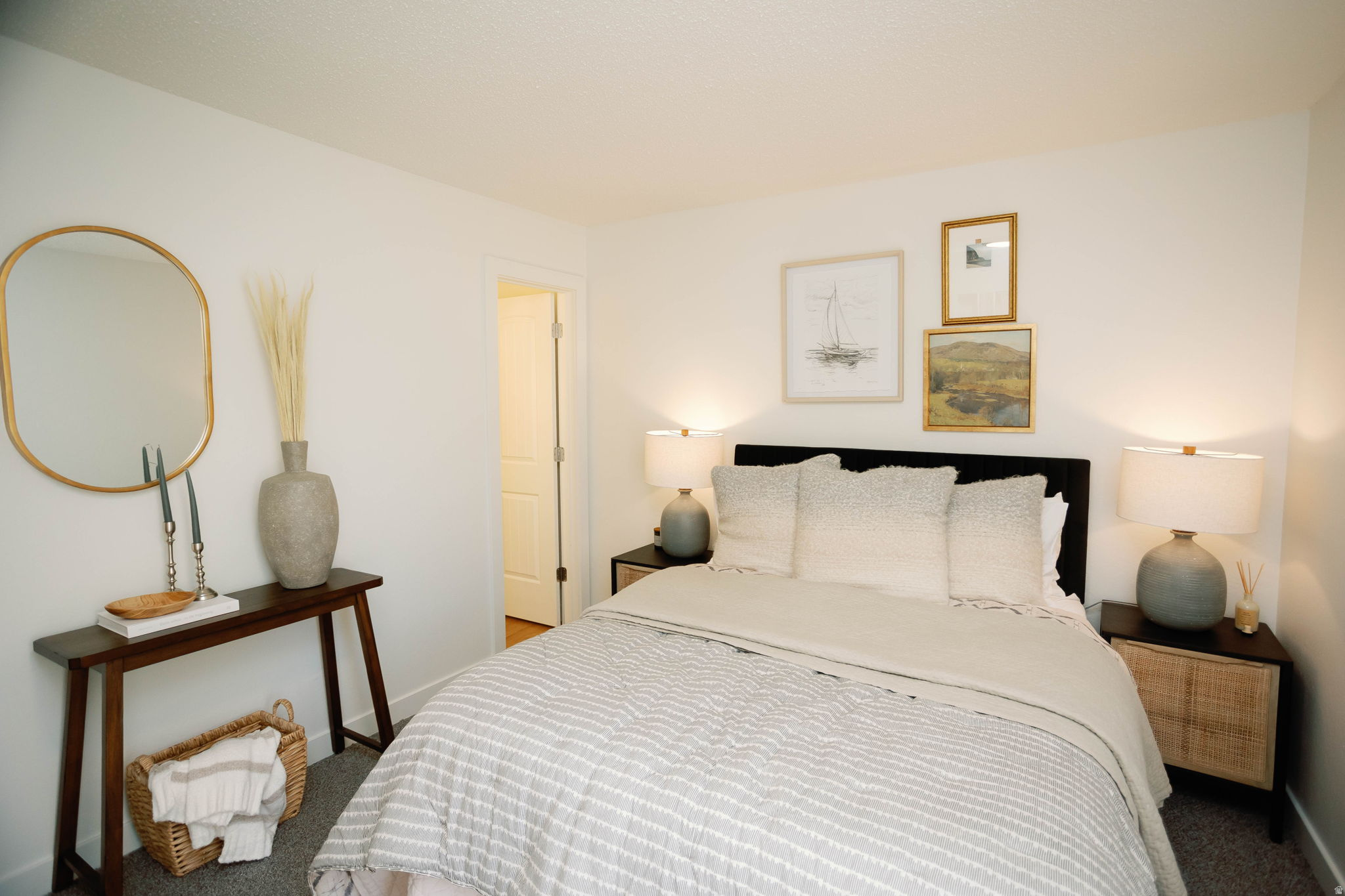 CLAIMJUMPER CONDOMIMIUM - Residential