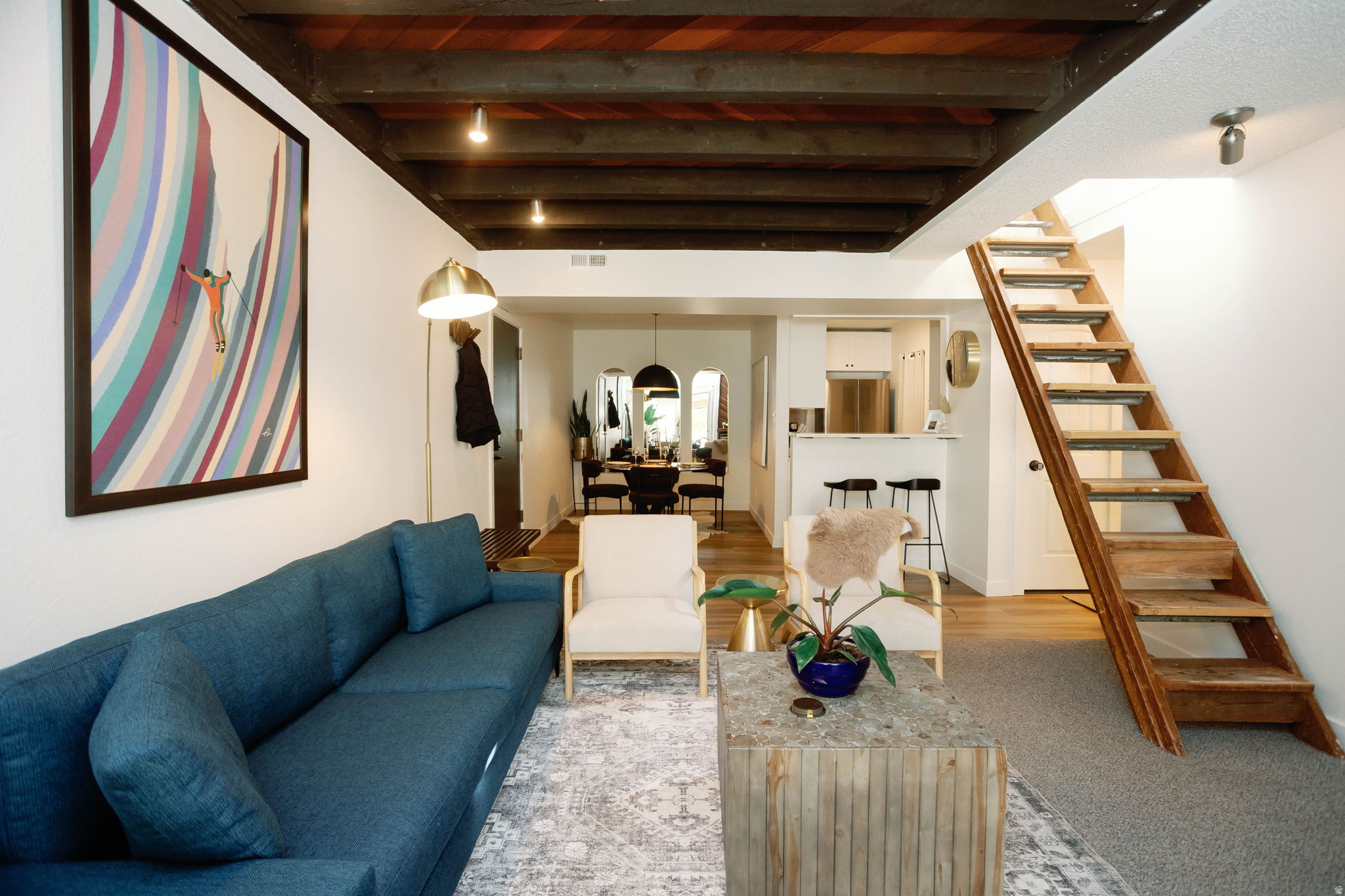 CLAIMJUMPER CONDOMIMIUM - Residential