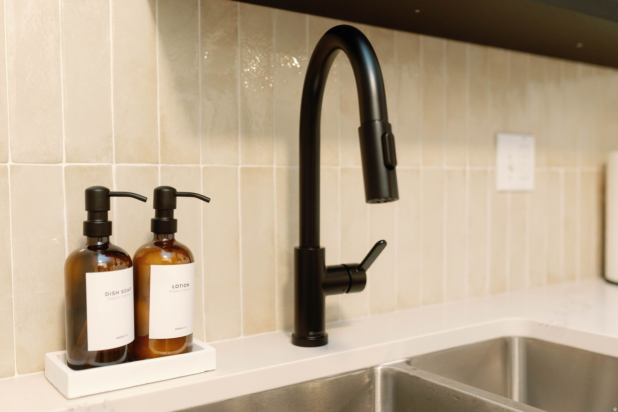 CLAIMJUMPER CONDOMIMIUM - Residential