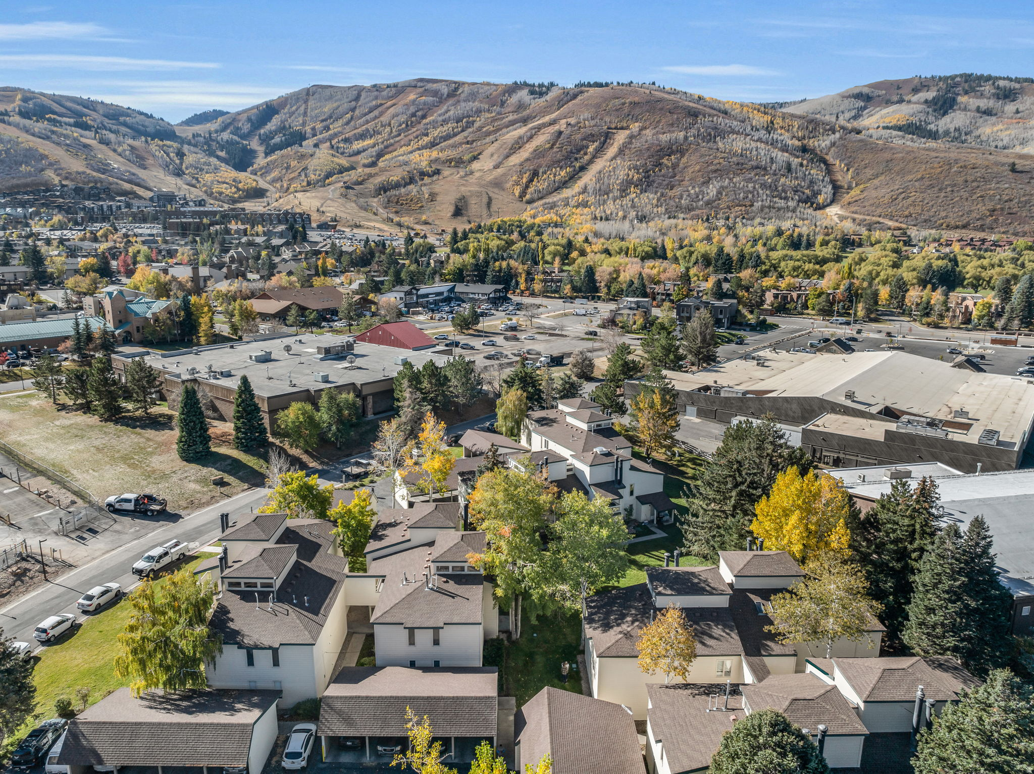 CLAIMJUMPER CONDOMIMIUM - Residential