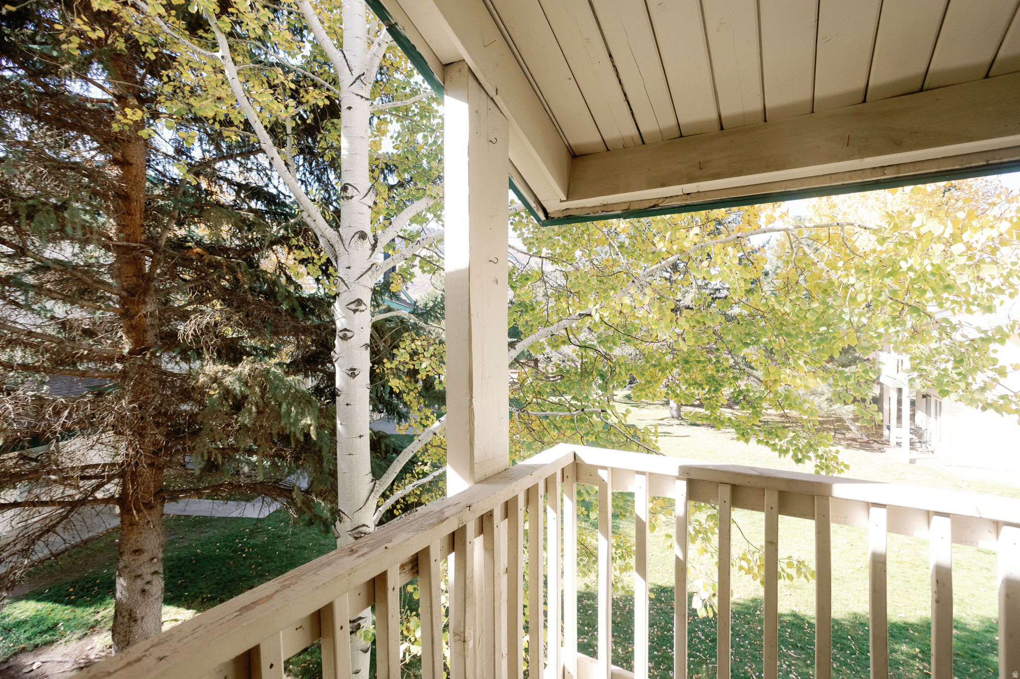 CLAIMJUMPER CONDOMIMIUM - Residential