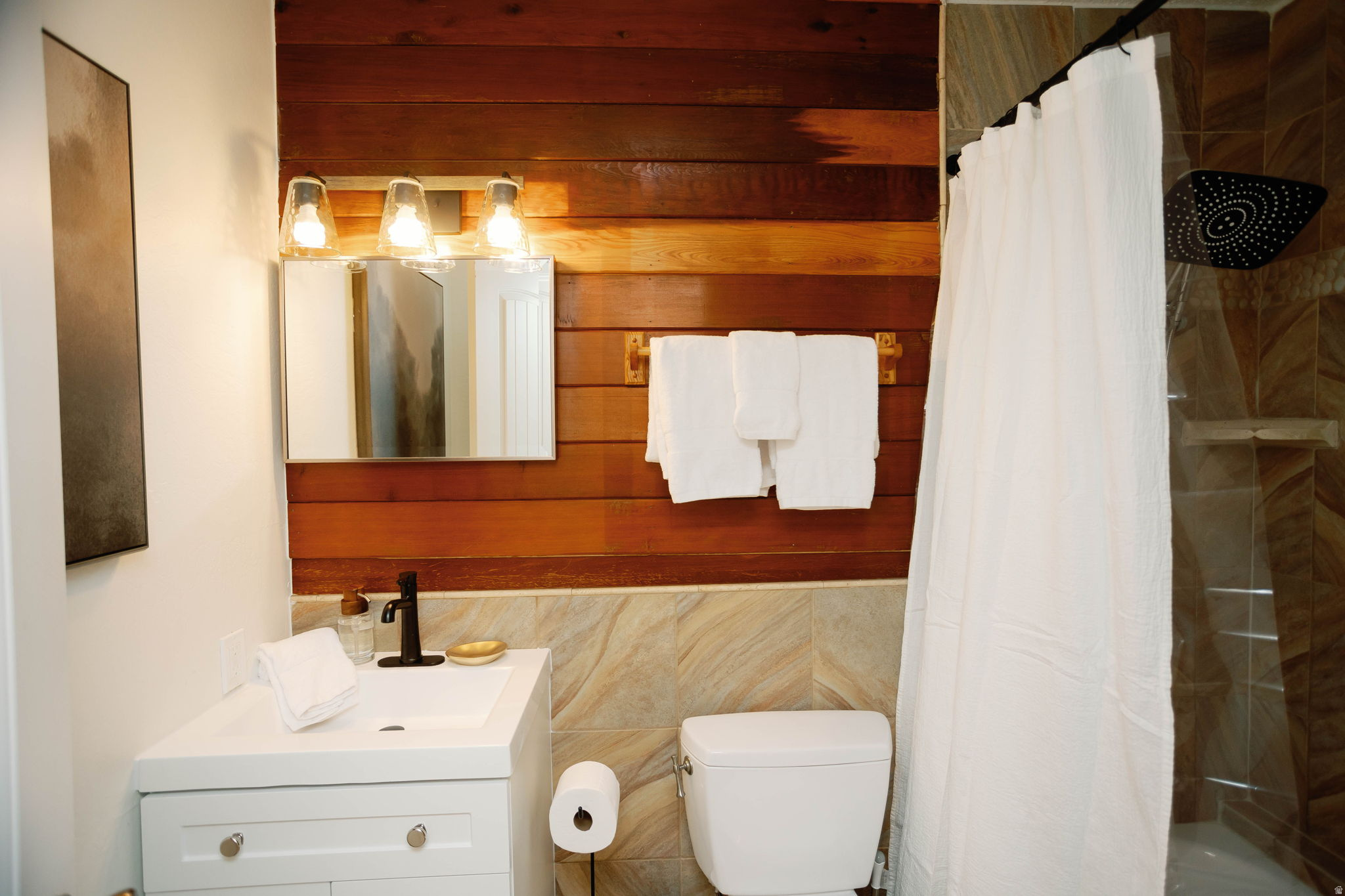 CLAIMJUMPER CONDOMIMIUM - Residential