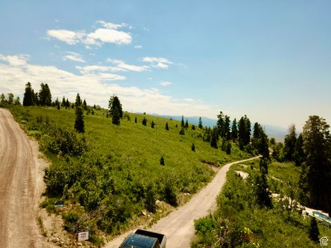 Photo of 23280 N HILLSIDE DR DR E #J24, Fairview, UT 84629 (MLS # 2096119)