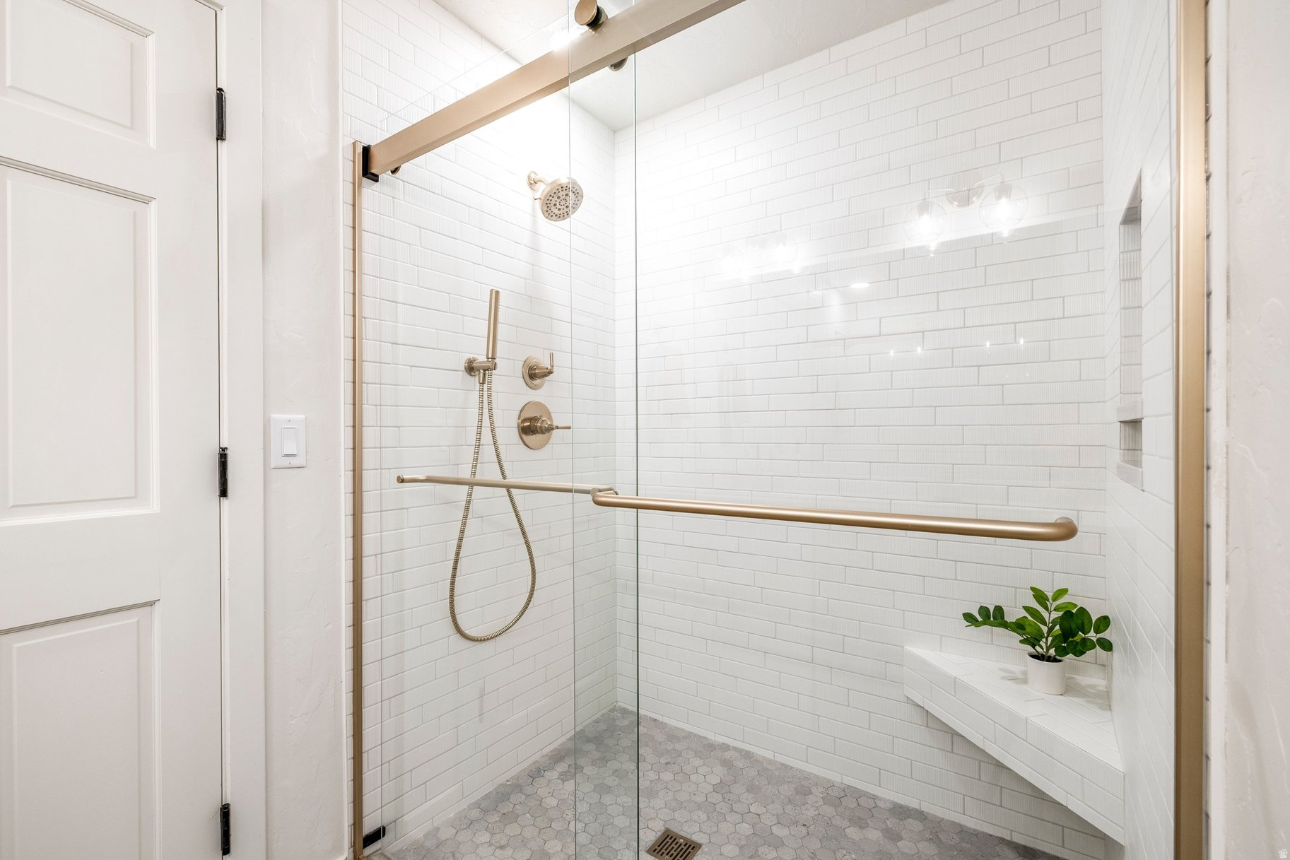 FOXGLOVE COTTAGES - Residential