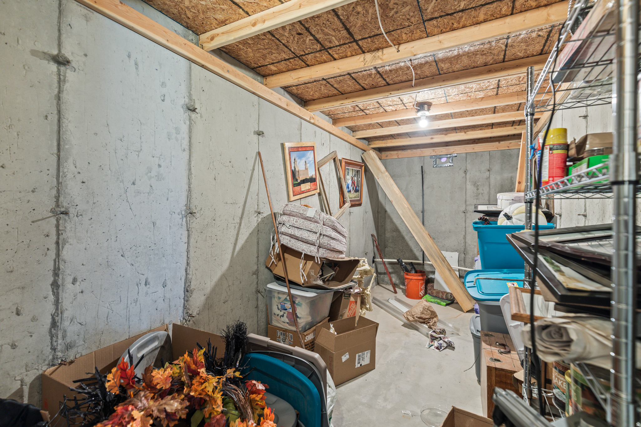 RIVER ROCK - Residential