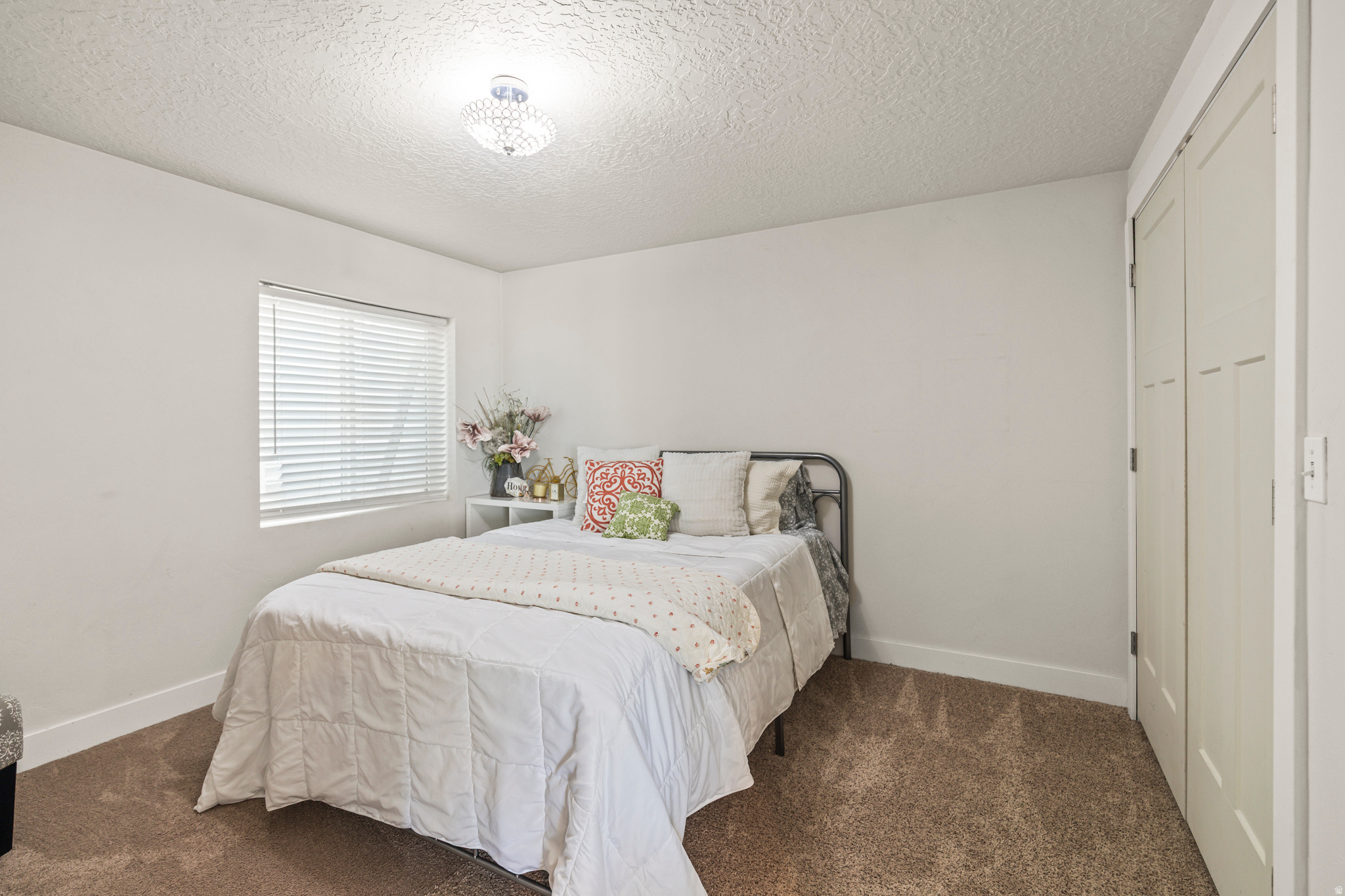 RIVER ROCK - Residential