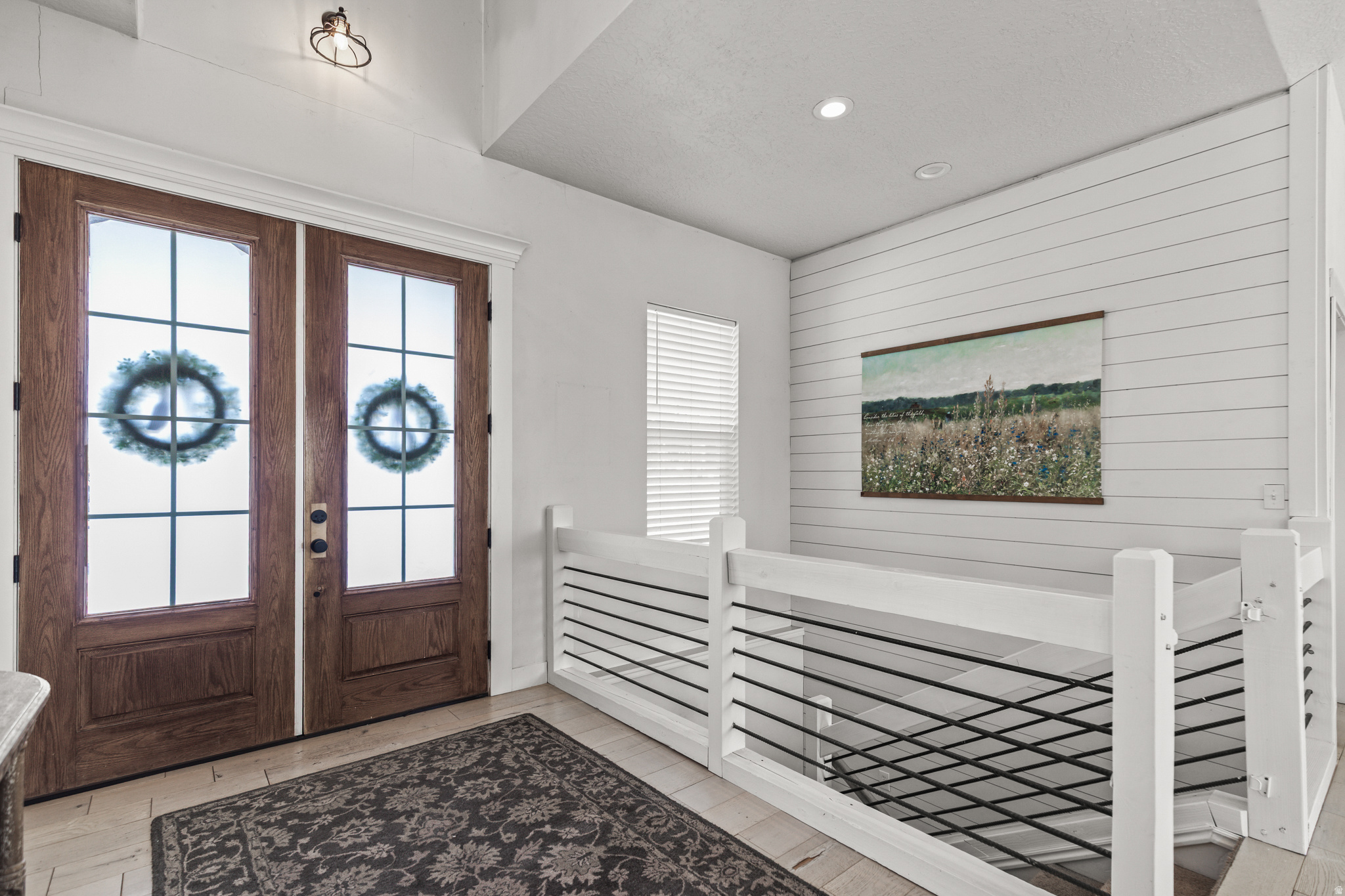 RIVER ROCK - Residential