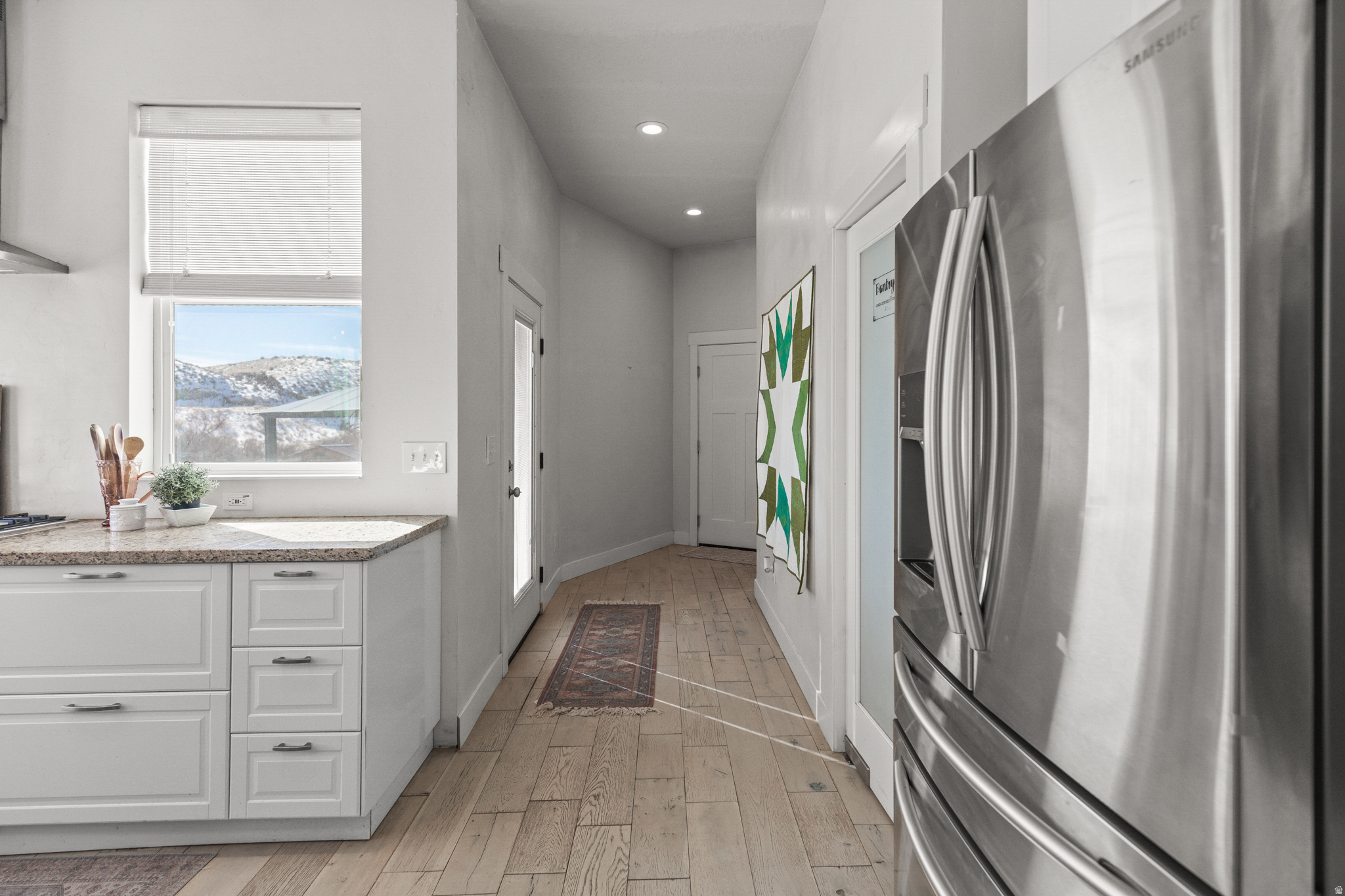 RIVER ROCK - Residential