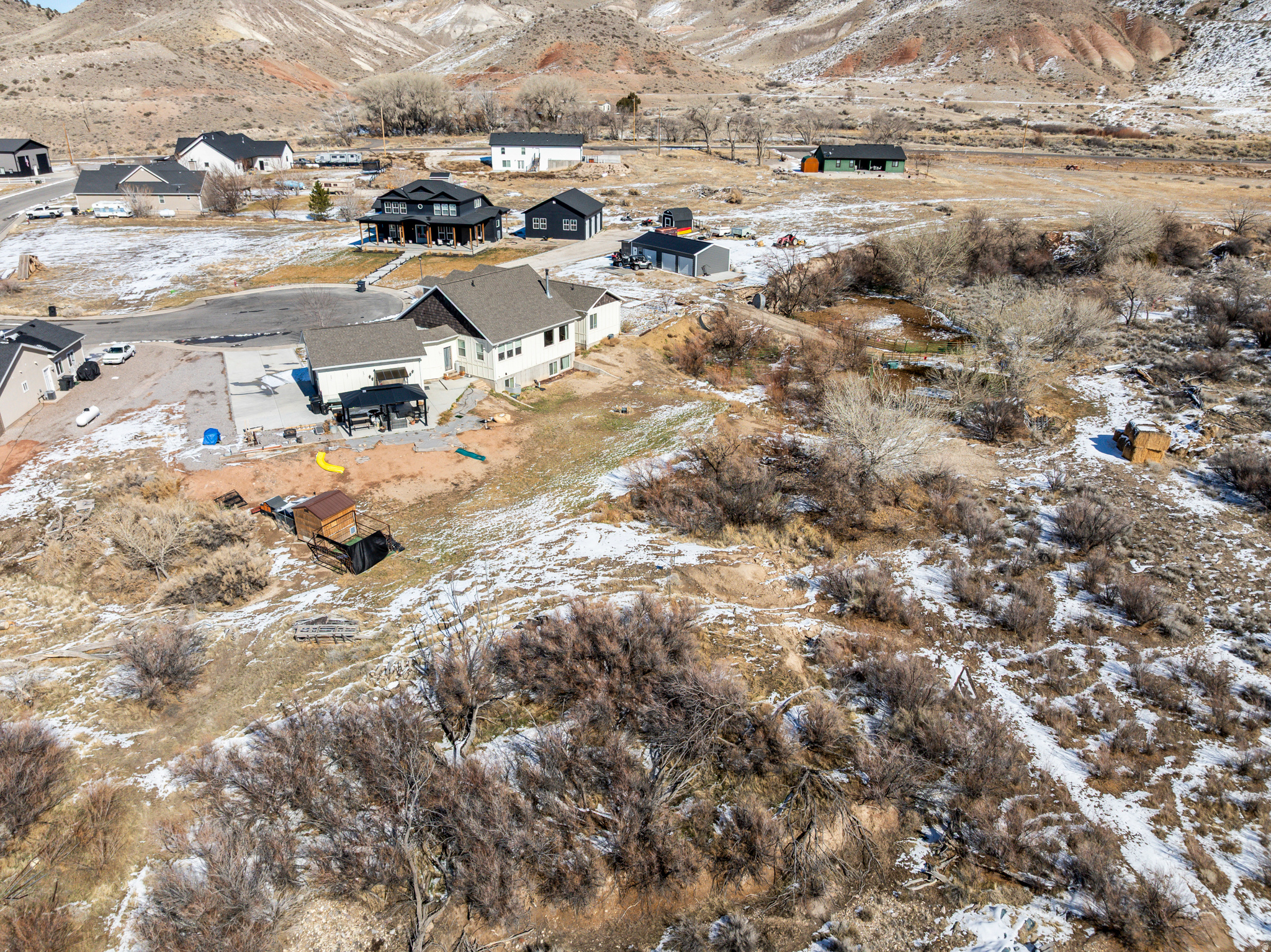 RIVER ROCK - Residential