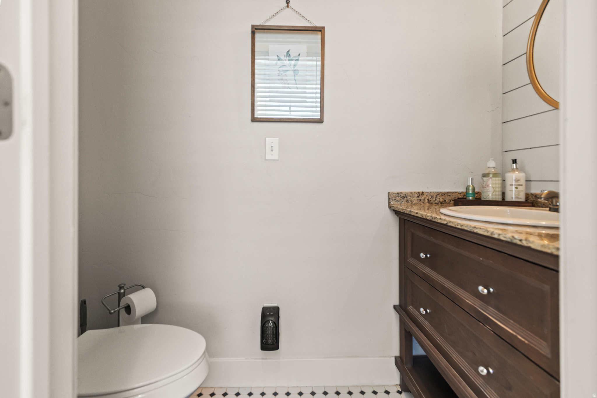 RIVER ROCK - Residential