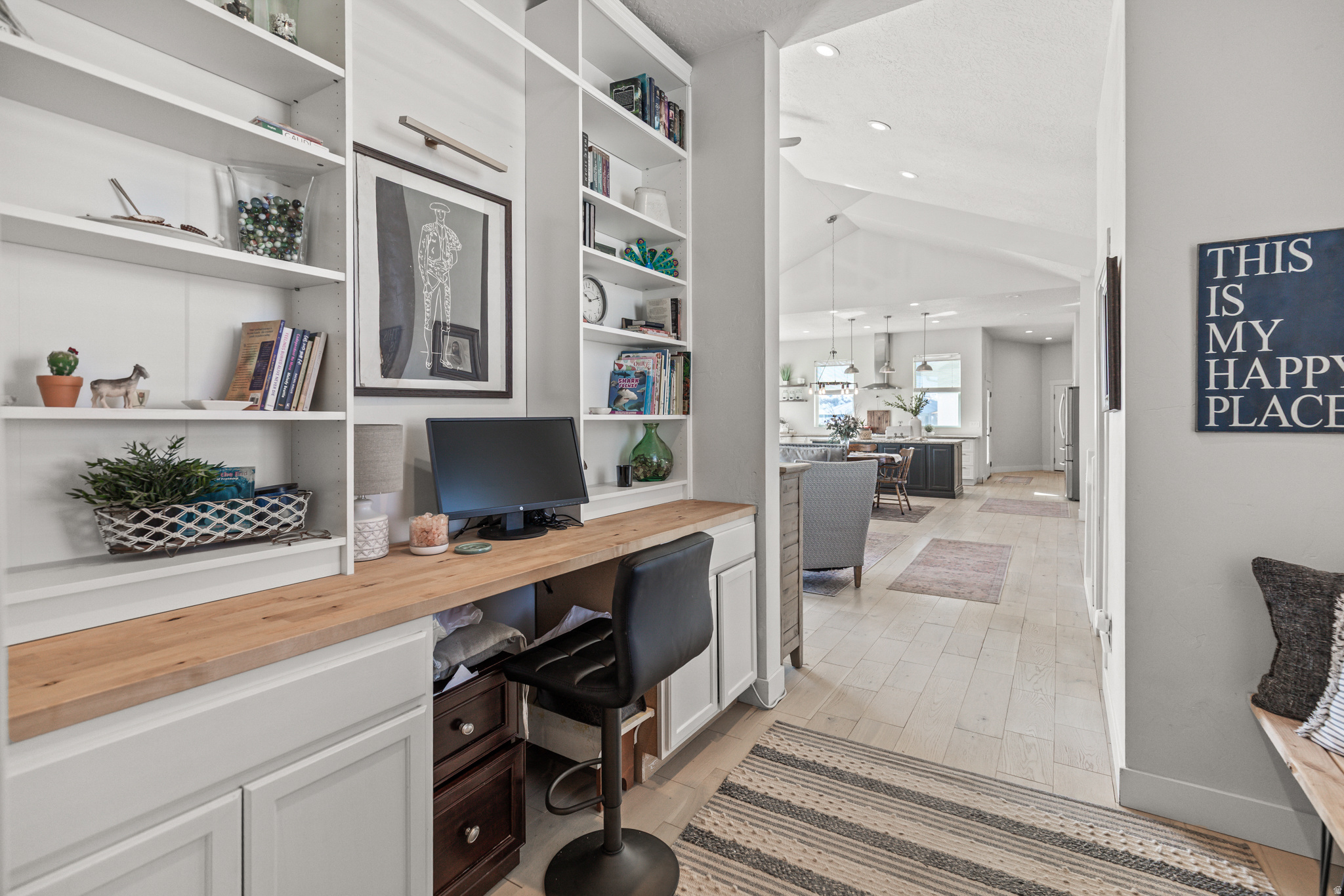 RIVER ROCK - Residential