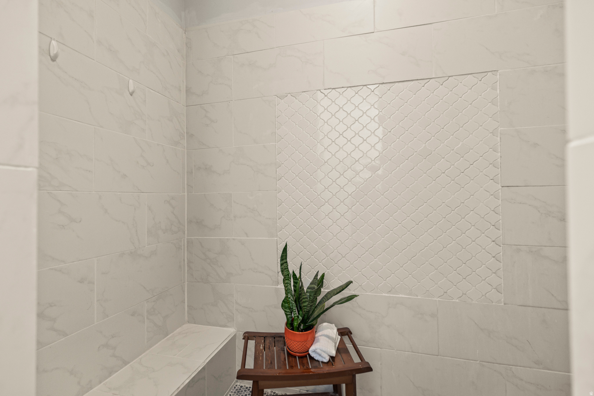 RIVER ROCK - Residential