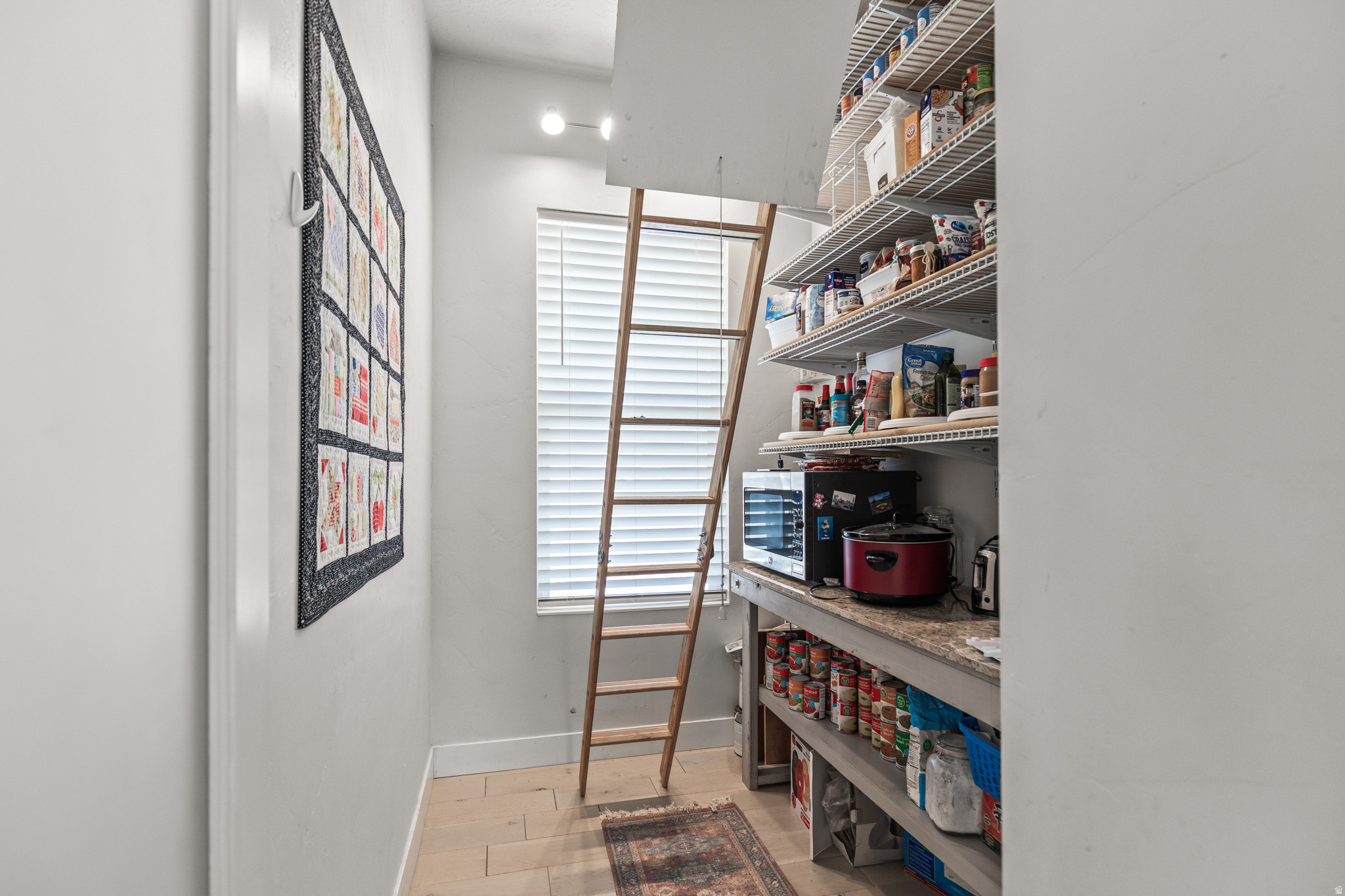 RIVER ROCK - Residential