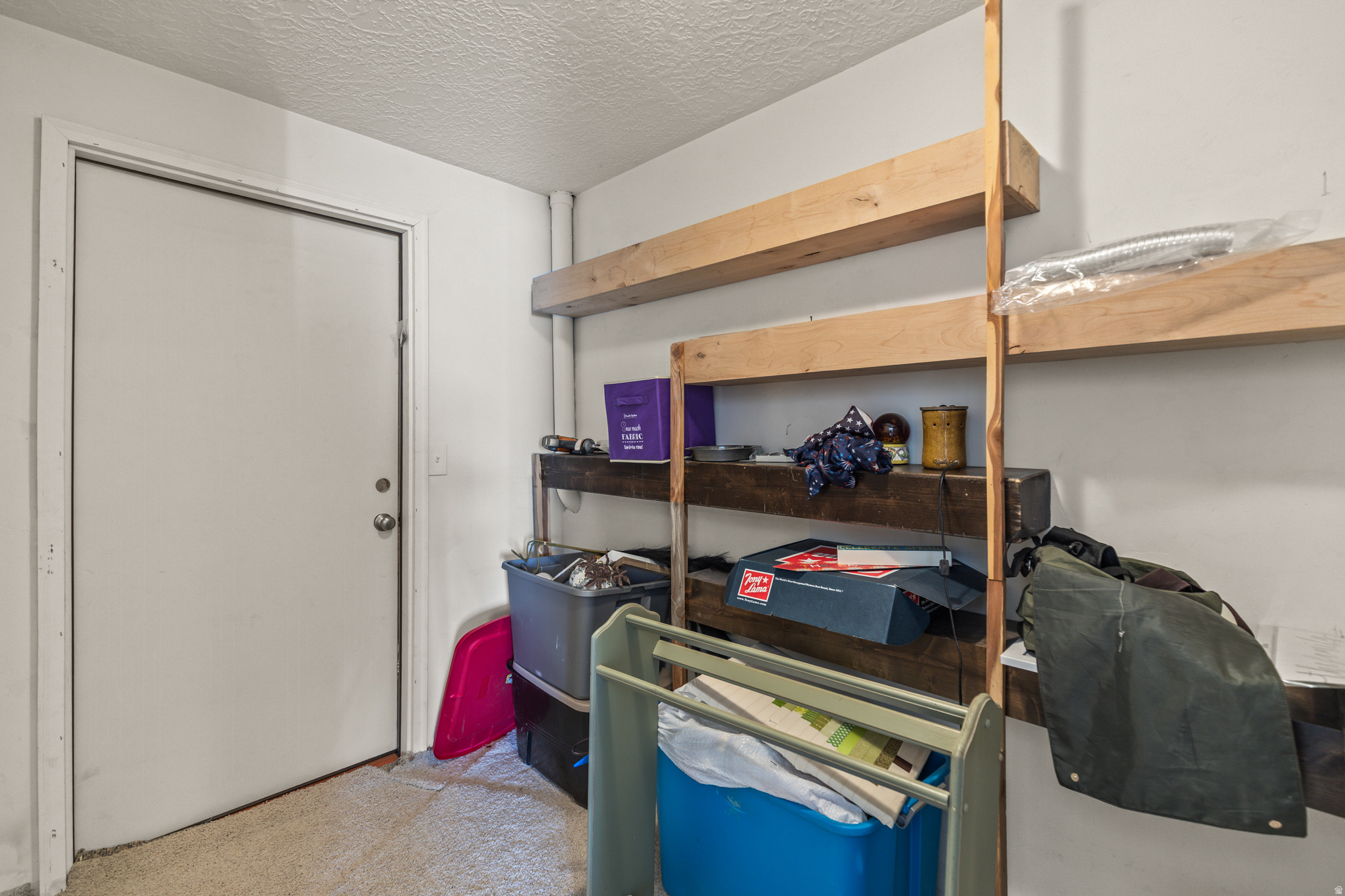 RIVER ROCK - Residential