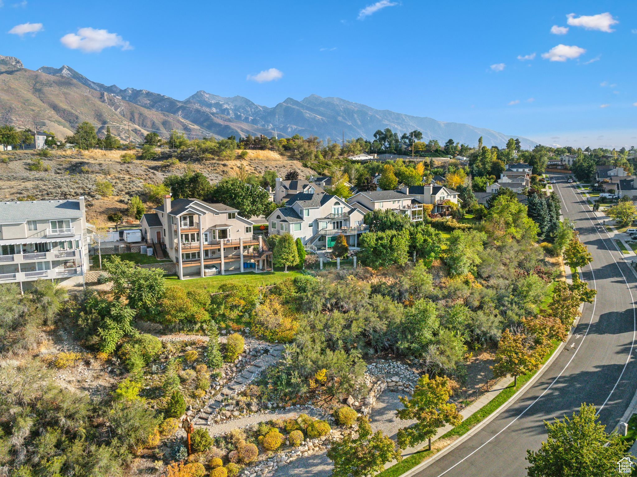 Salt Lake City, Utah 84121, United States, 6 Bedrooms Bedrooms, ,3 BathroomsBathrooms,Residential,Pending,38454