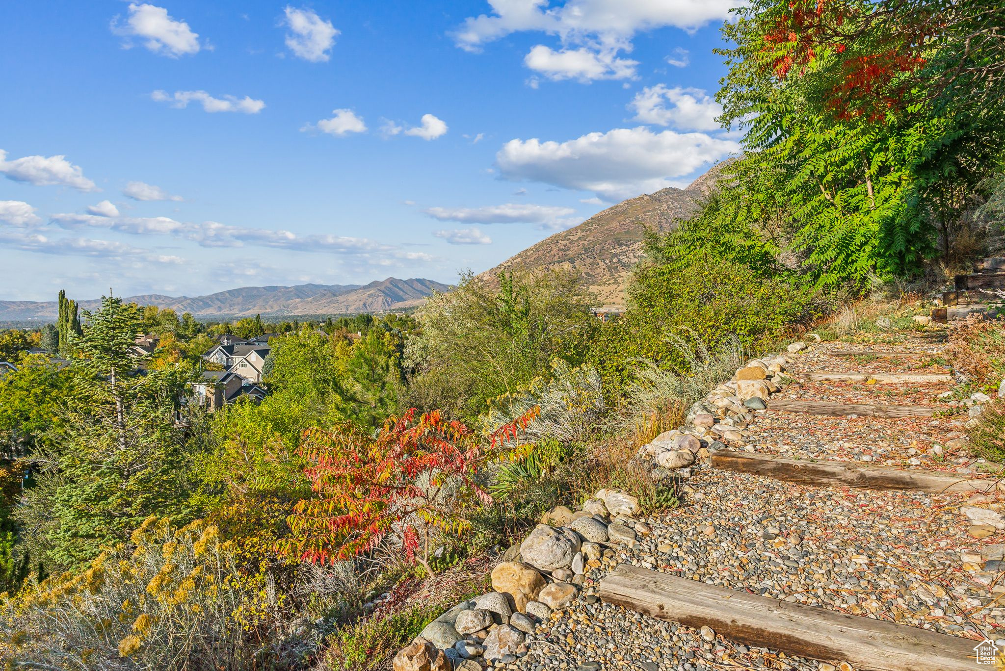 Salt Lake City, Utah 84121, United States, 6 Bedrooms Bedrooms, ,3 BathroomsBathrooms,Residential,Pending,38454