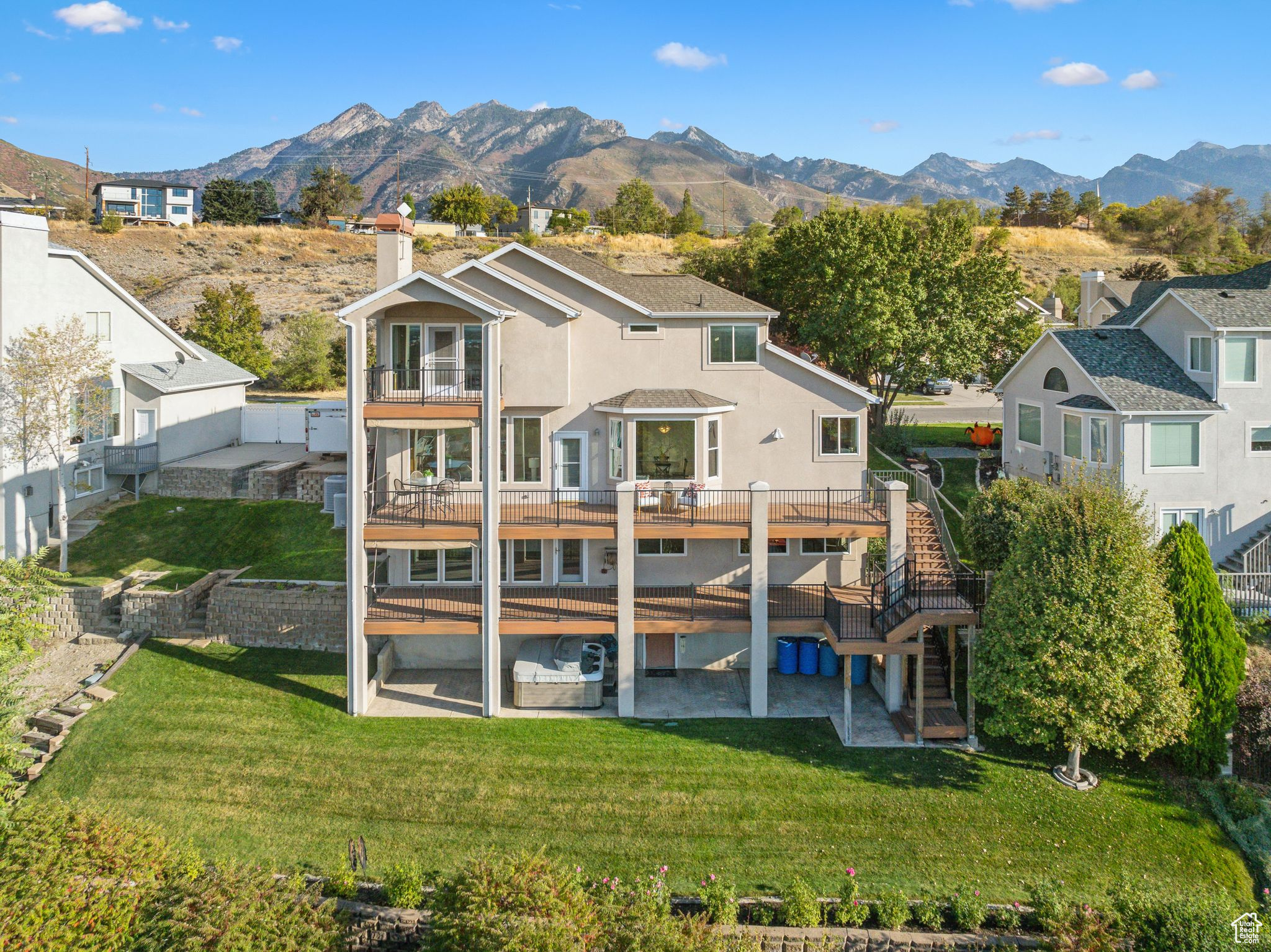 Salt Lake City, Utah 84121, United States, 6 Bedrooms Bedrooms, ,3 BathroomsBathrooms,Residential,Pending,38454