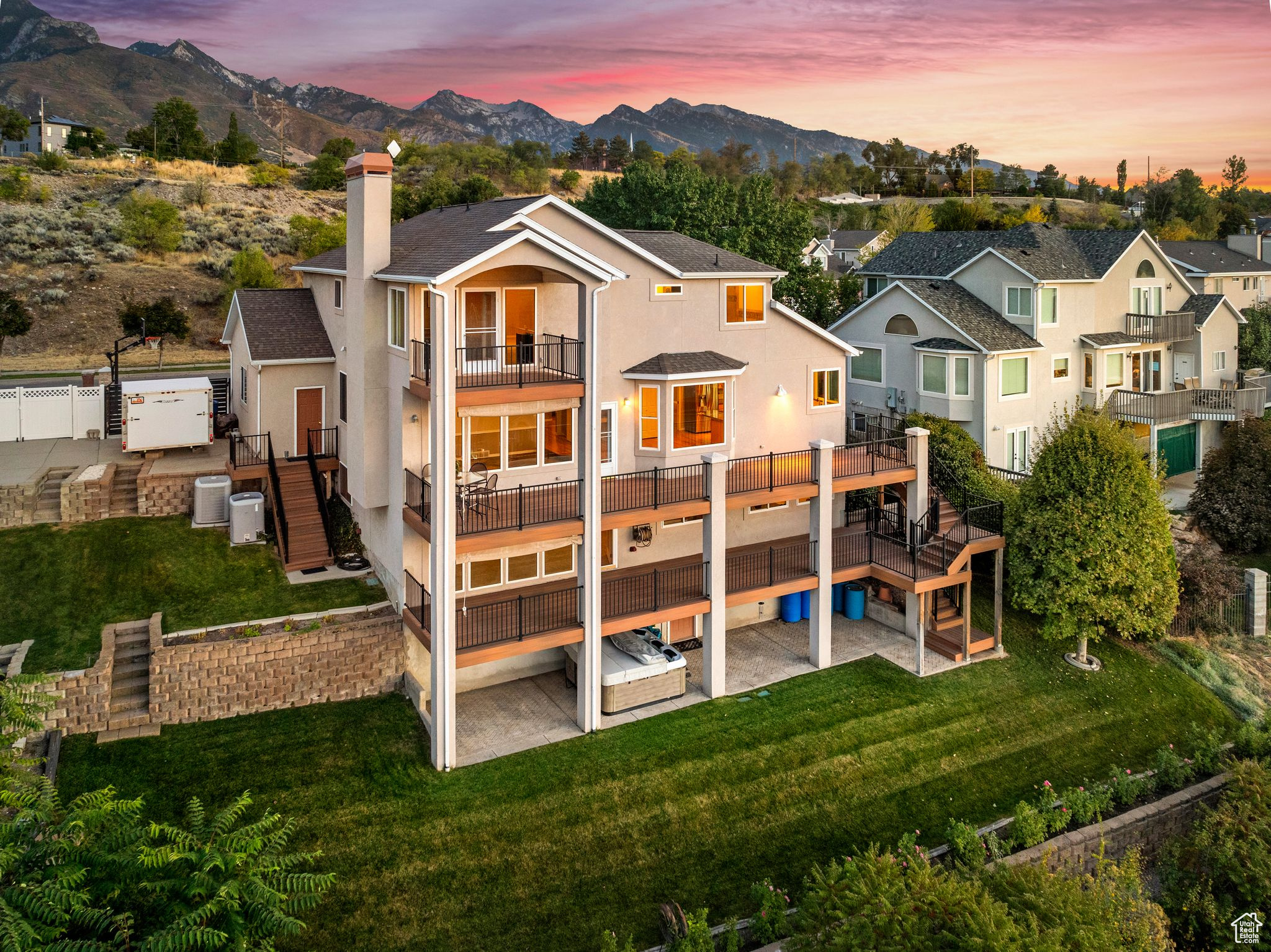 Salt Lake City, Utah 84121, United States, 6 Bedrooms Bedrooms, ,3 BathroomsBathrooms,Residential,Pending,38454