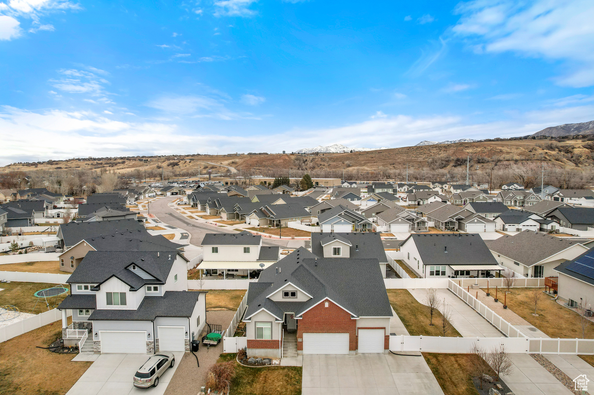 CANYON MEADOWS - Residential