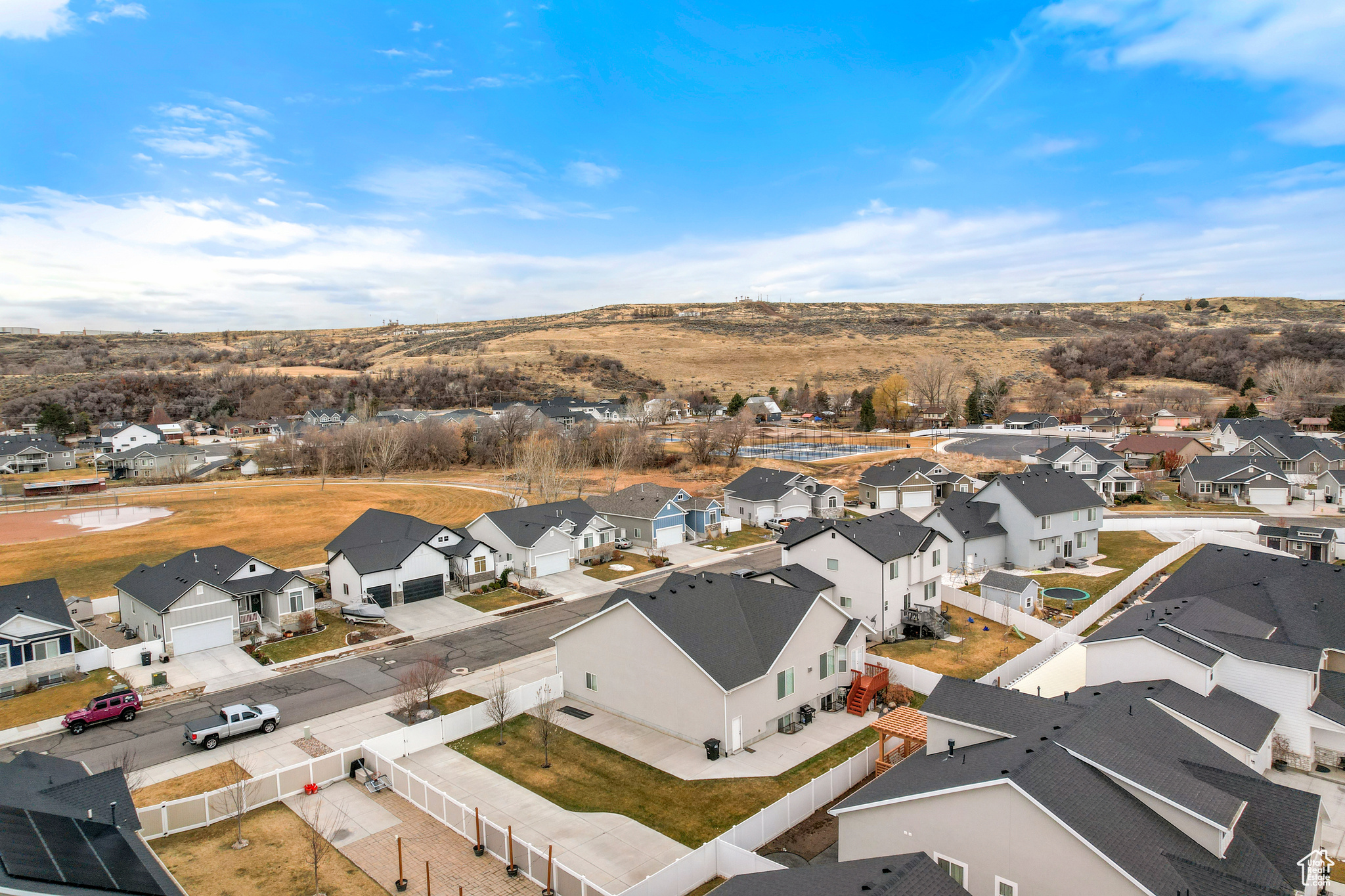 CANYON MEADOWS - Residential