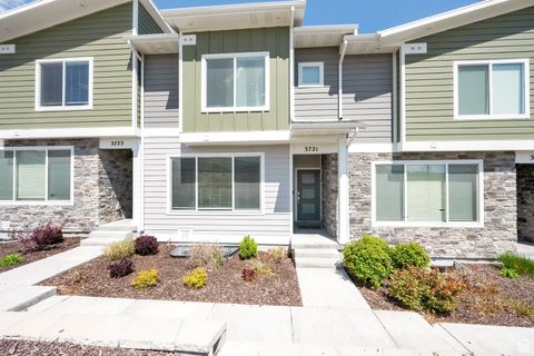 Photo of 3721 W SOFT WHISPER WAY, Herriman, UT 84096 (MLS # 2079757)