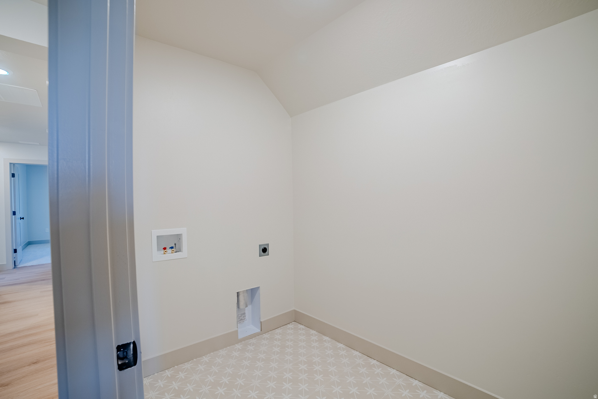 MADISON MEADOWS - Residential