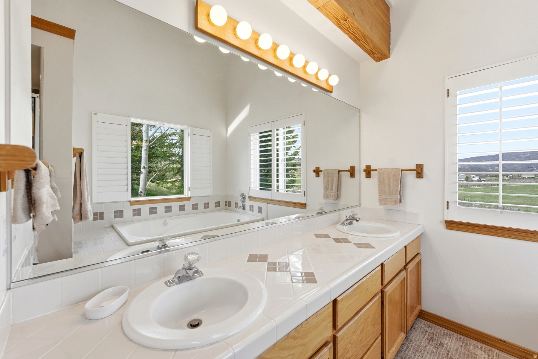 SILVER CREEK ESTATES - Residential