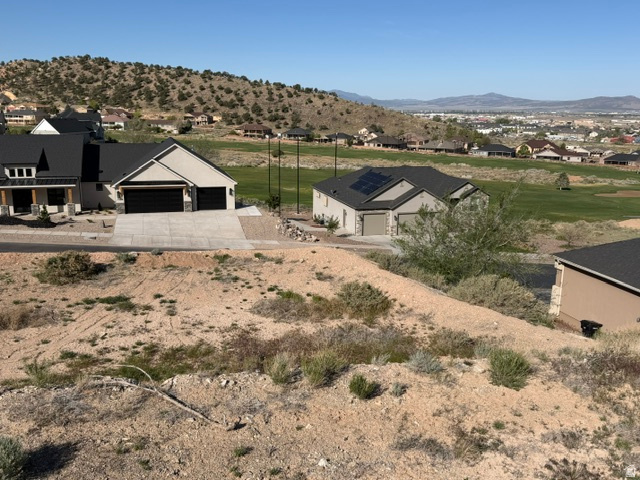 CANYON RIDGE - Land