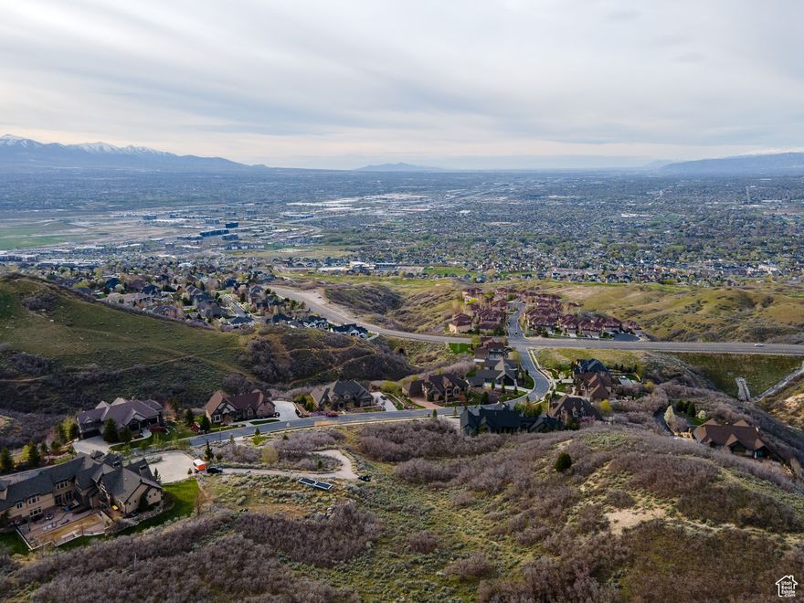 One of a kind spectacular view lot available in Draper in the prestigious Oak Hollow Estates! Lot presents an ideal location from fine dining, shopping, airport. Located just 6 minutes away from the new Point Development. Walking distance to hiking and biking trails. The east of the lot is protected green space. Located on the  quiet no-through-street. There is not another lot of this quality available in Draper. Don't miss this opportunity!