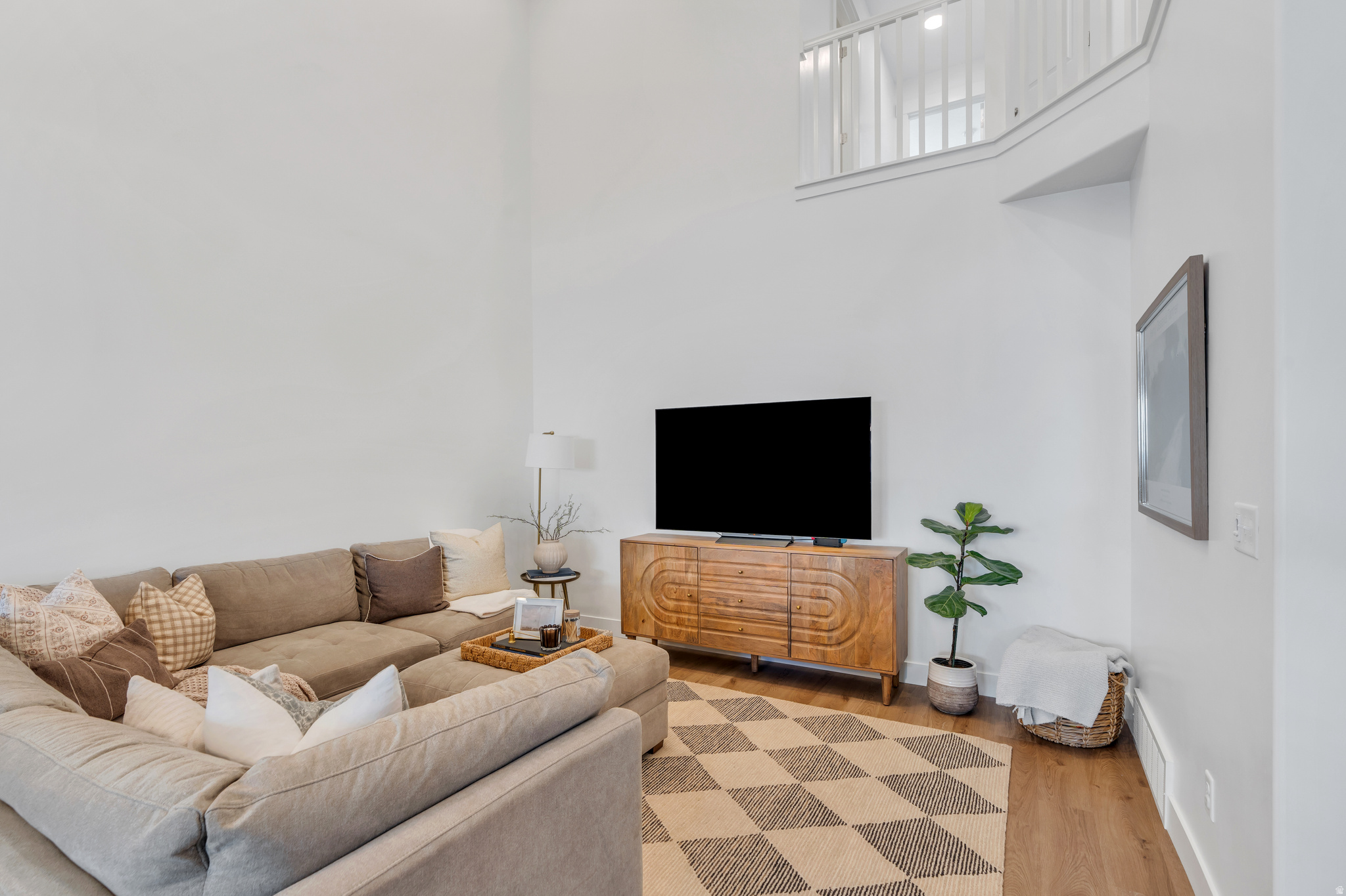 MOUNTAIN RIDGE - Residential