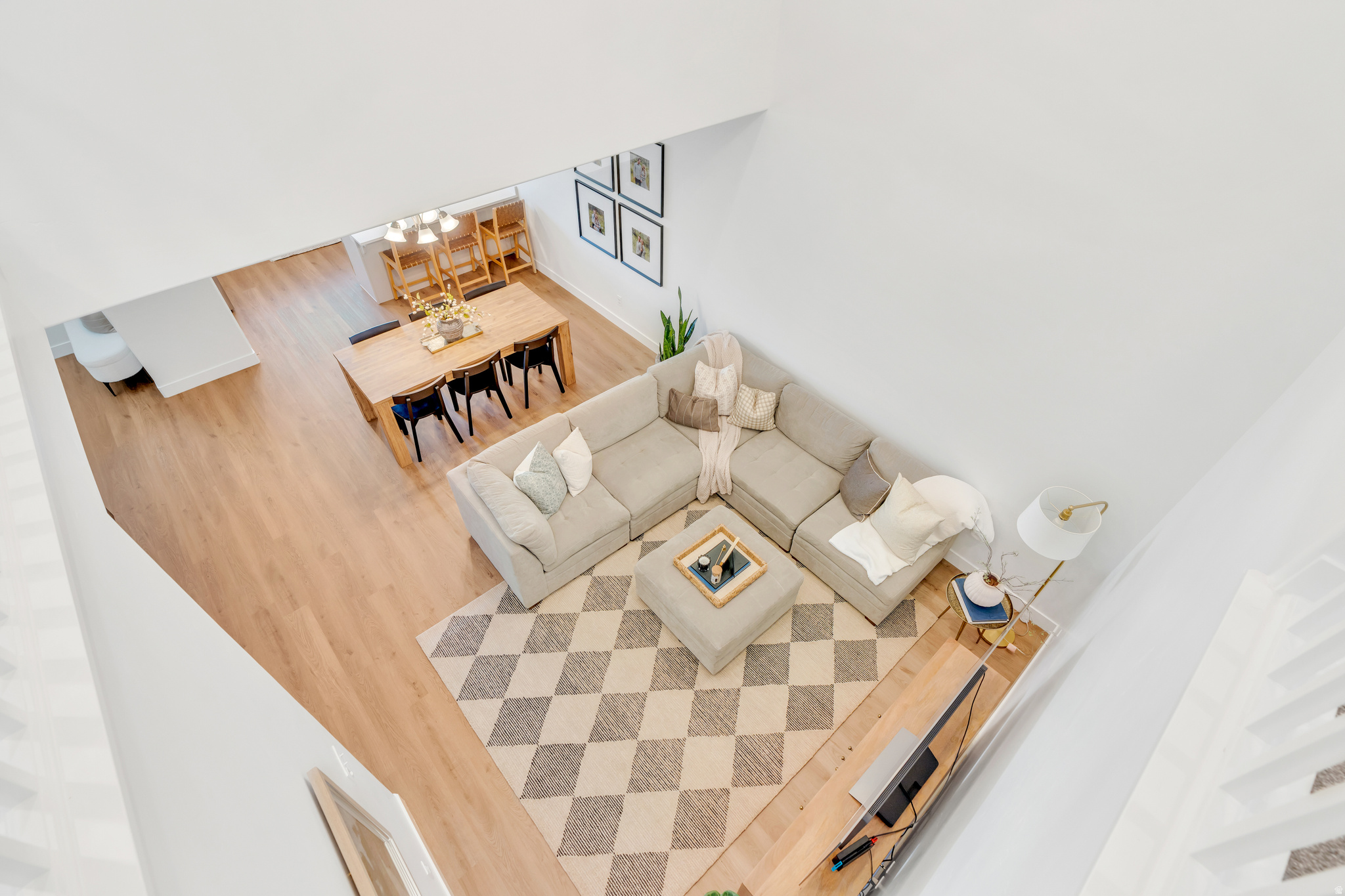 MOUNTAIN RIDGE - Residential