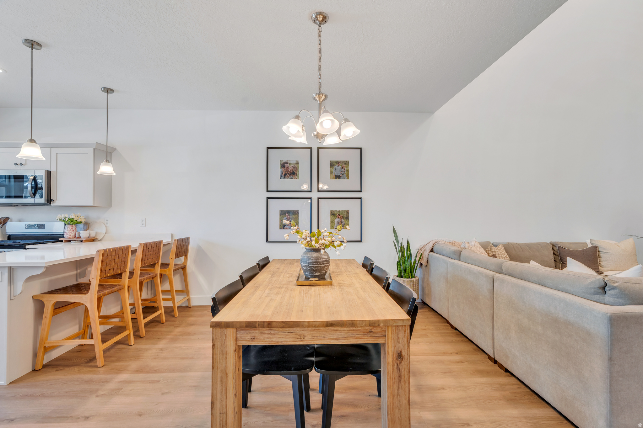 MOUNTAIN RIDGE - Residential