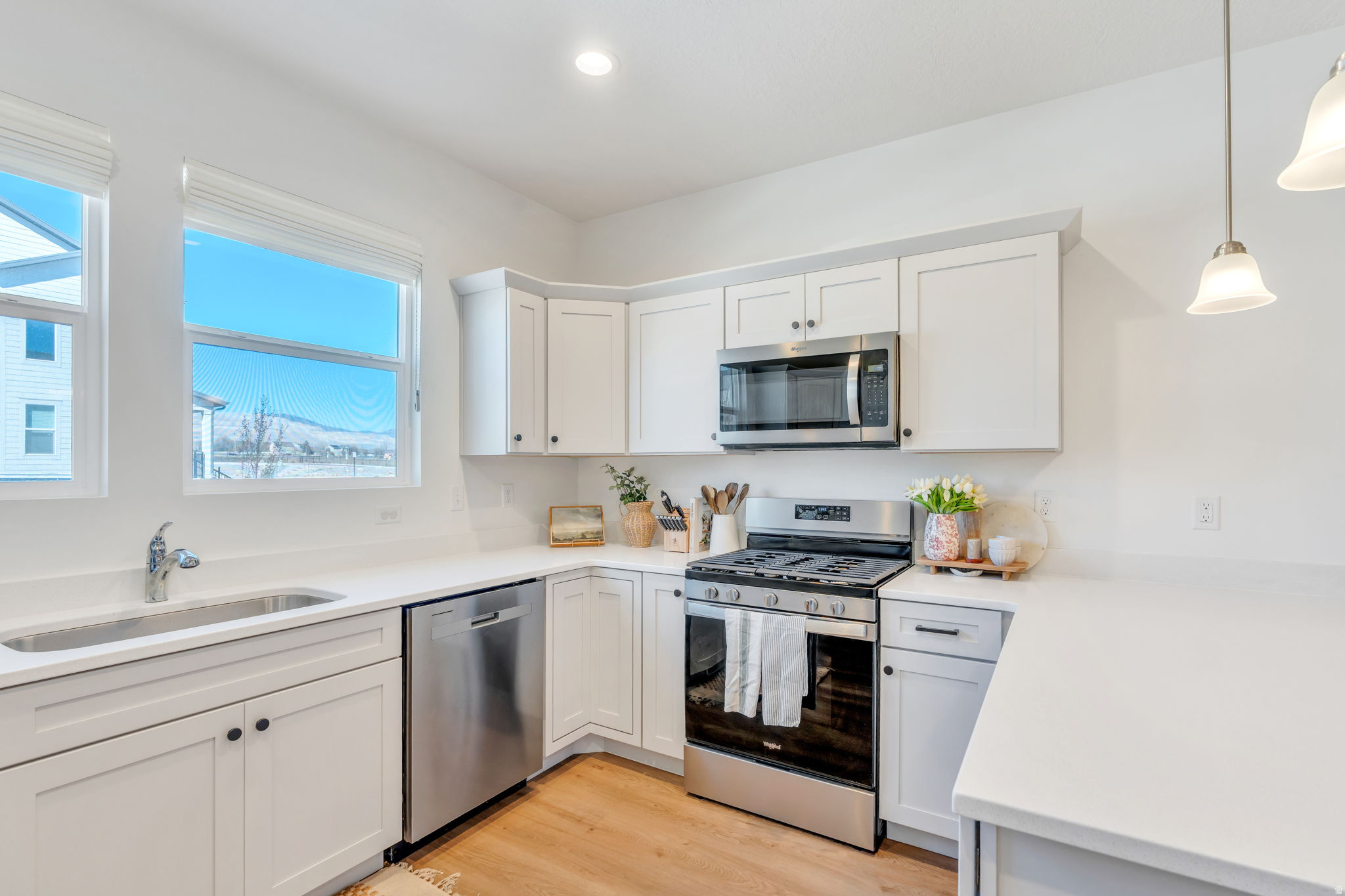 MOUNTAIN RIDGE - Residential