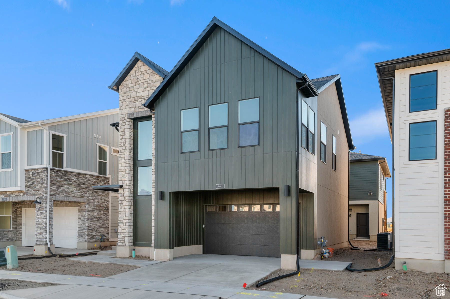 HOLBROOK PLACE E VILLAS 603 - Residential