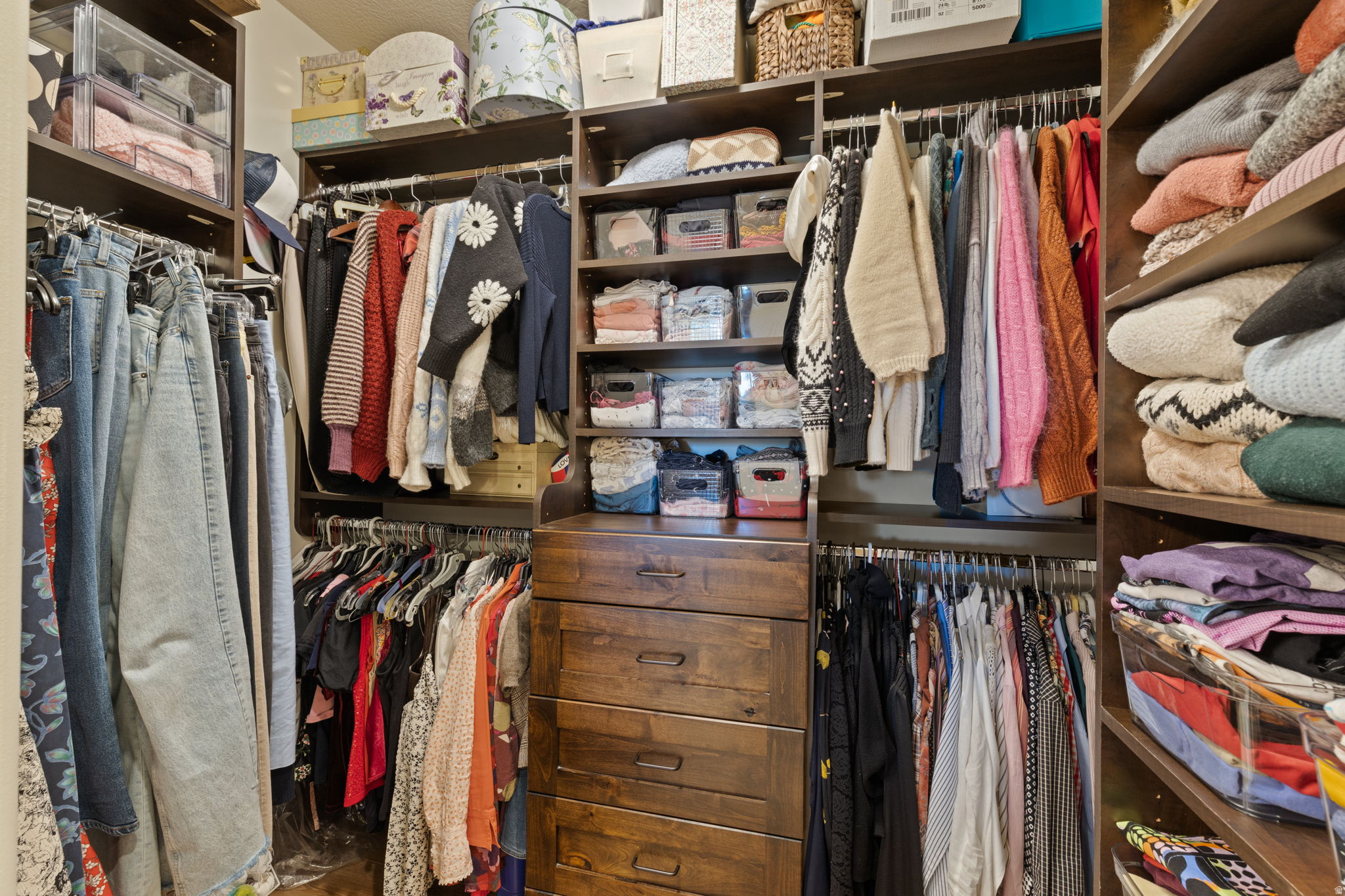 TUHAYE - Residential