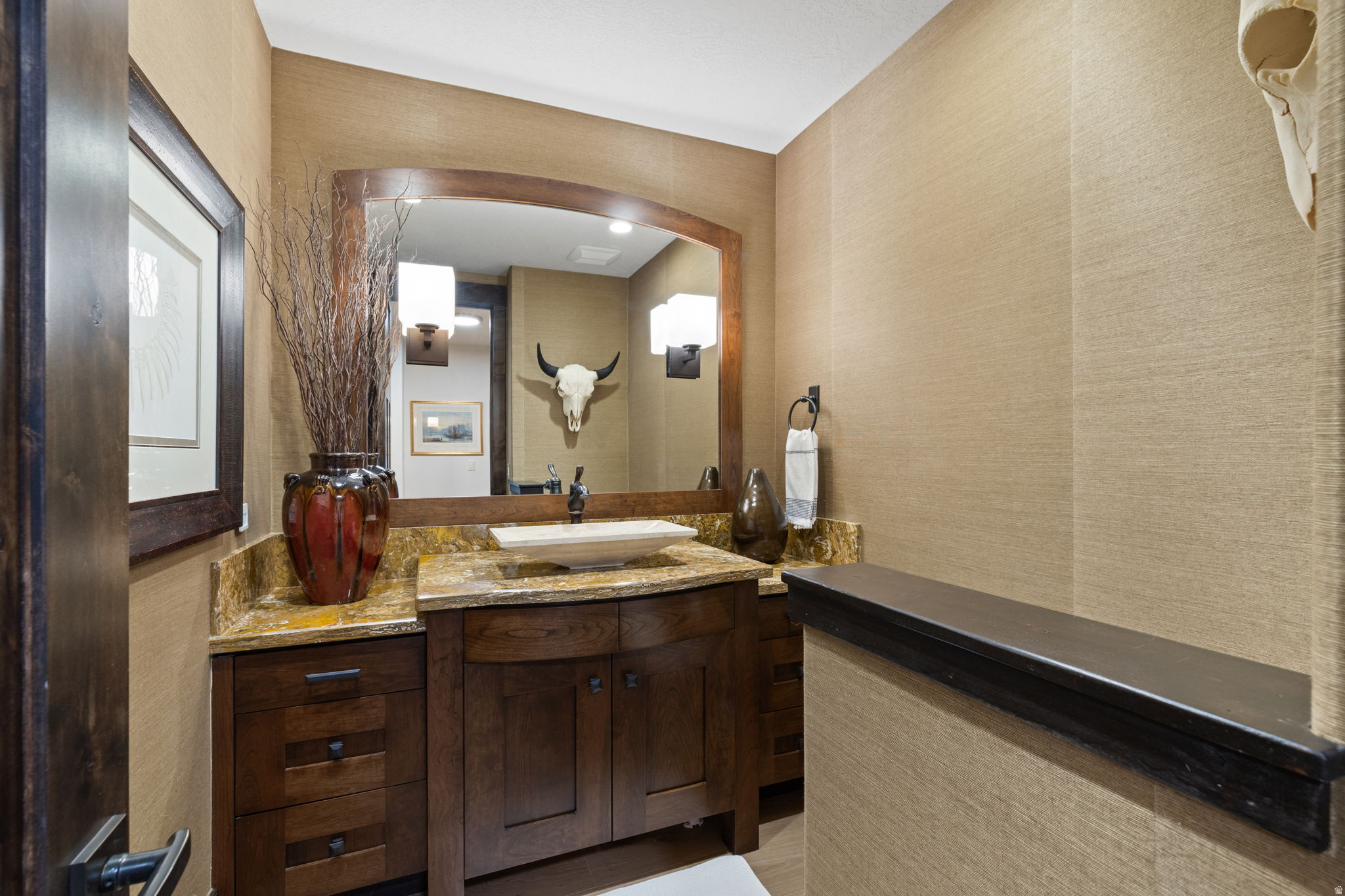 TUHAYE - Residential