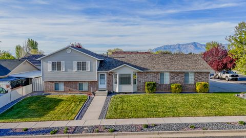Photo of 3004 W 4650 S, Roy, UT 84067 (MLS # 2149965)